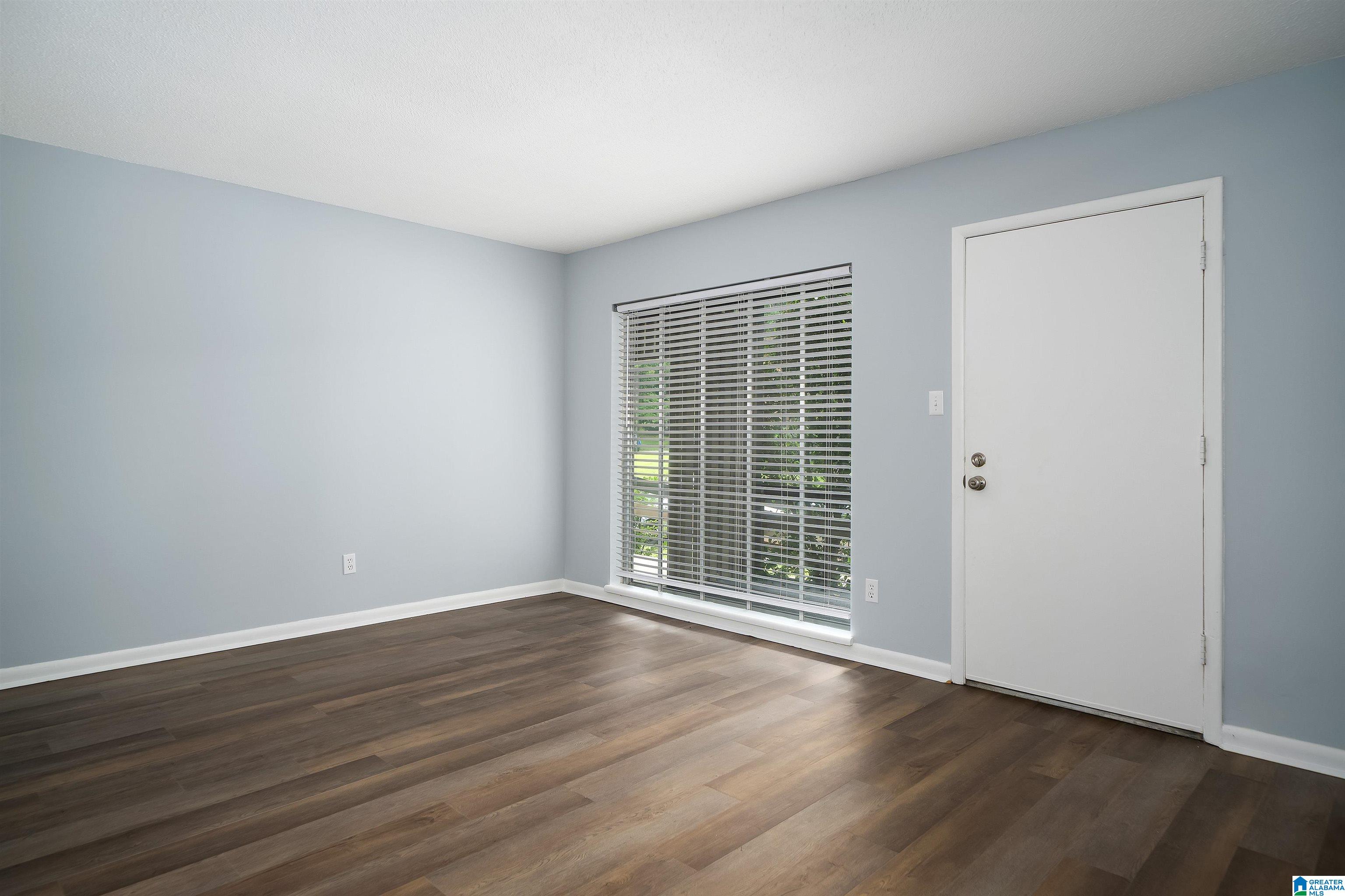 Photo 3 of Condo for sale at 3101 Lorna Rd #1815, Hoover, AL 35216 | MLS# 21458182 | Listing updated on 2026-07-31