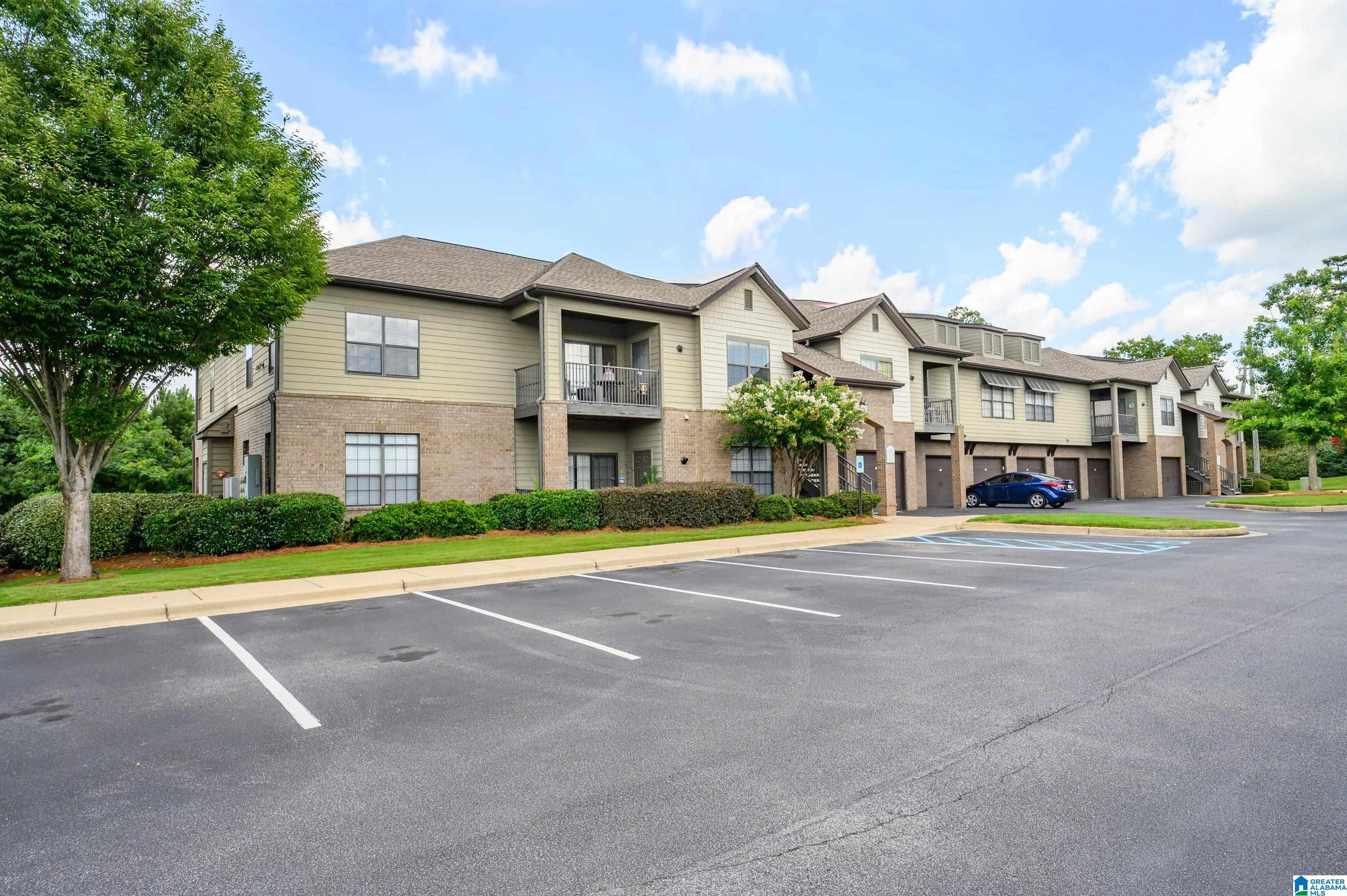 3rd image of 1224 Riverhaven Pl #1224, Hoover, AL 35244 | MLS# 21458195