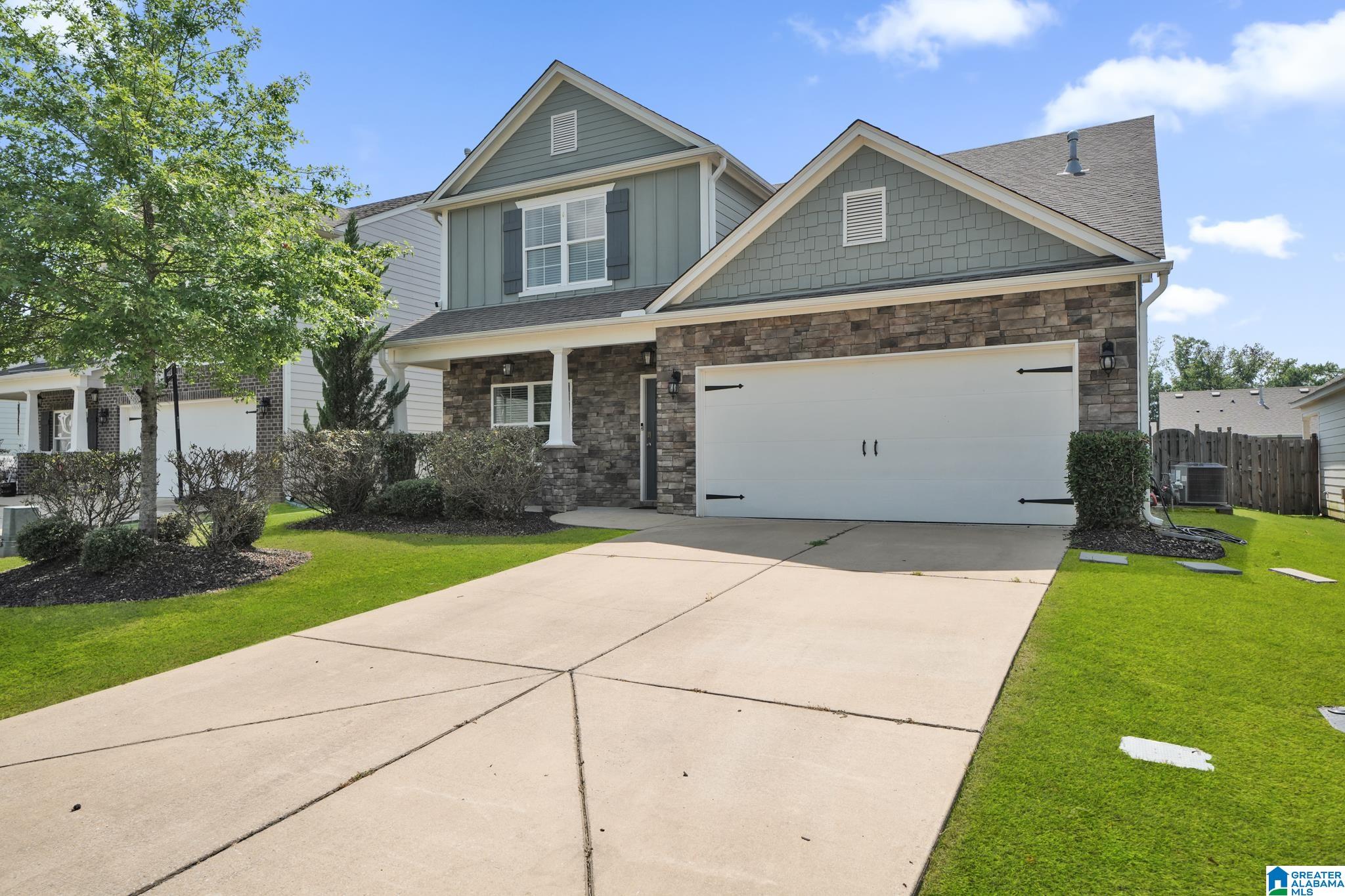 Photo 1 of Single family home for sale at 1051 Park View Dr, Chelsea, AL 35043 | MLS# 21458210 | Listing updated on 2026-08-21