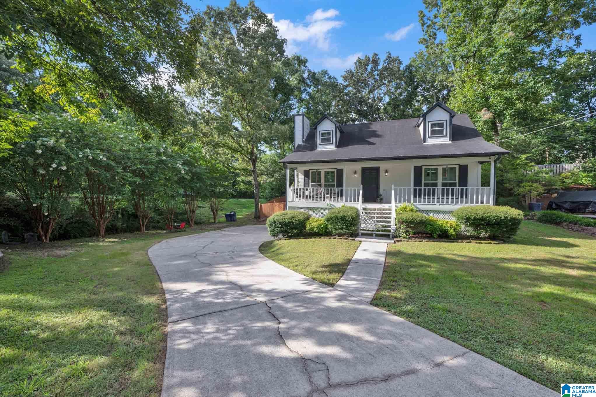 1st image of 901 5th Court Nw, Alabaster, AL 35007 | MLS# 21458218
