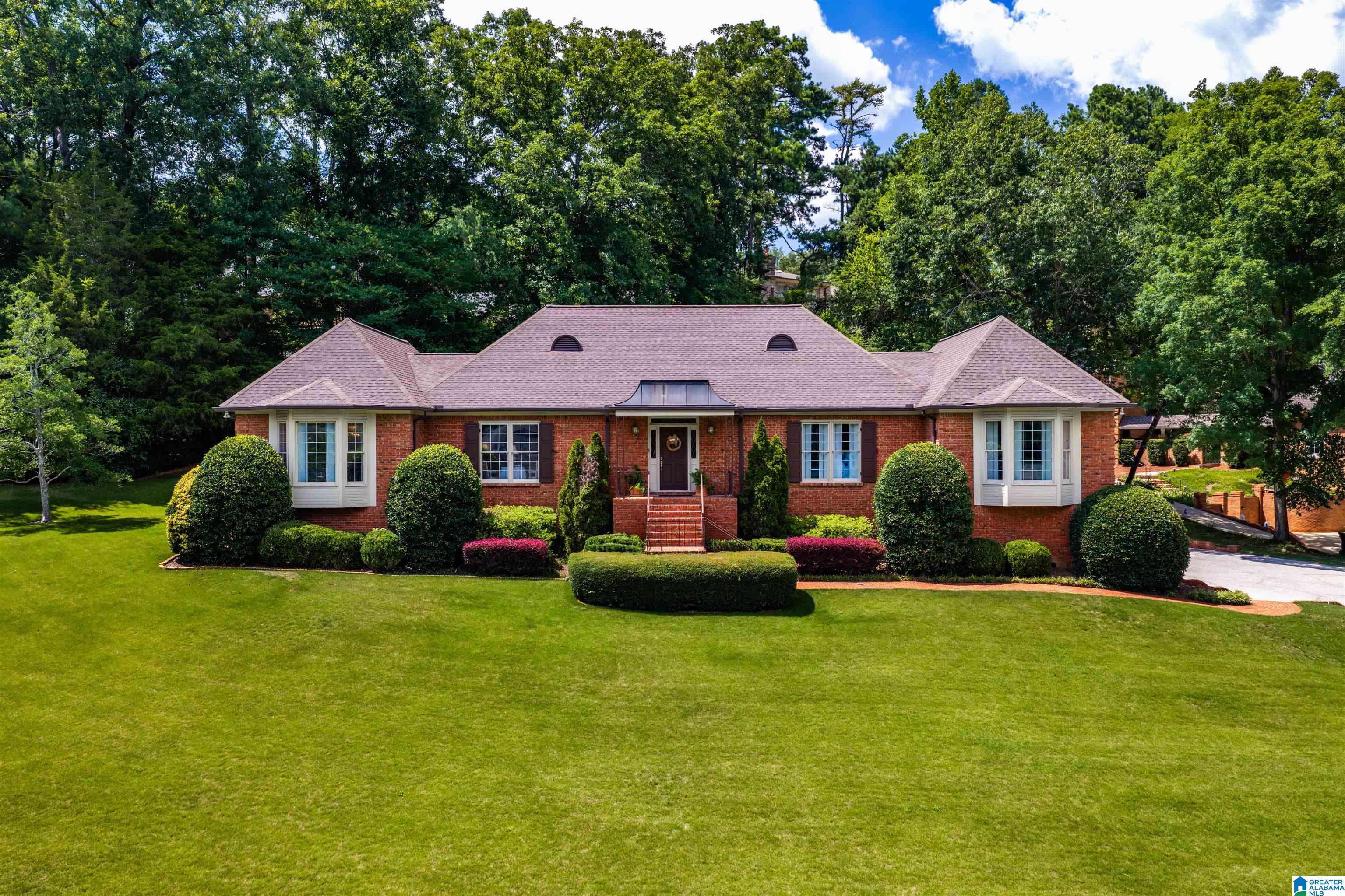 Photo 1 of Single family home for sale at 2308 Tanglewood Brk Ln, Vestavia, AL 35243 | MLS# 21458228 | Listing updated on 2026-07-10
