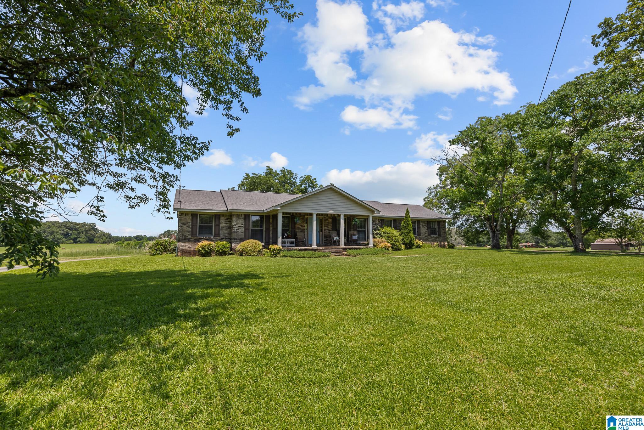 Single family home for sale at 301 County Rd 44, JEMISON, AL 35085 | MLS# 21458341