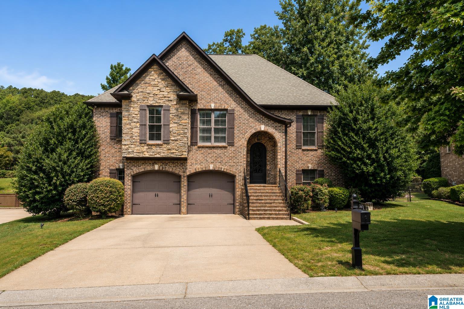 Photo 1 of Single family home for sale at 109 Lauchlin Way, Pelham, AL 35124 | MLS# 21458389 | Listing updated on 2026-09-10