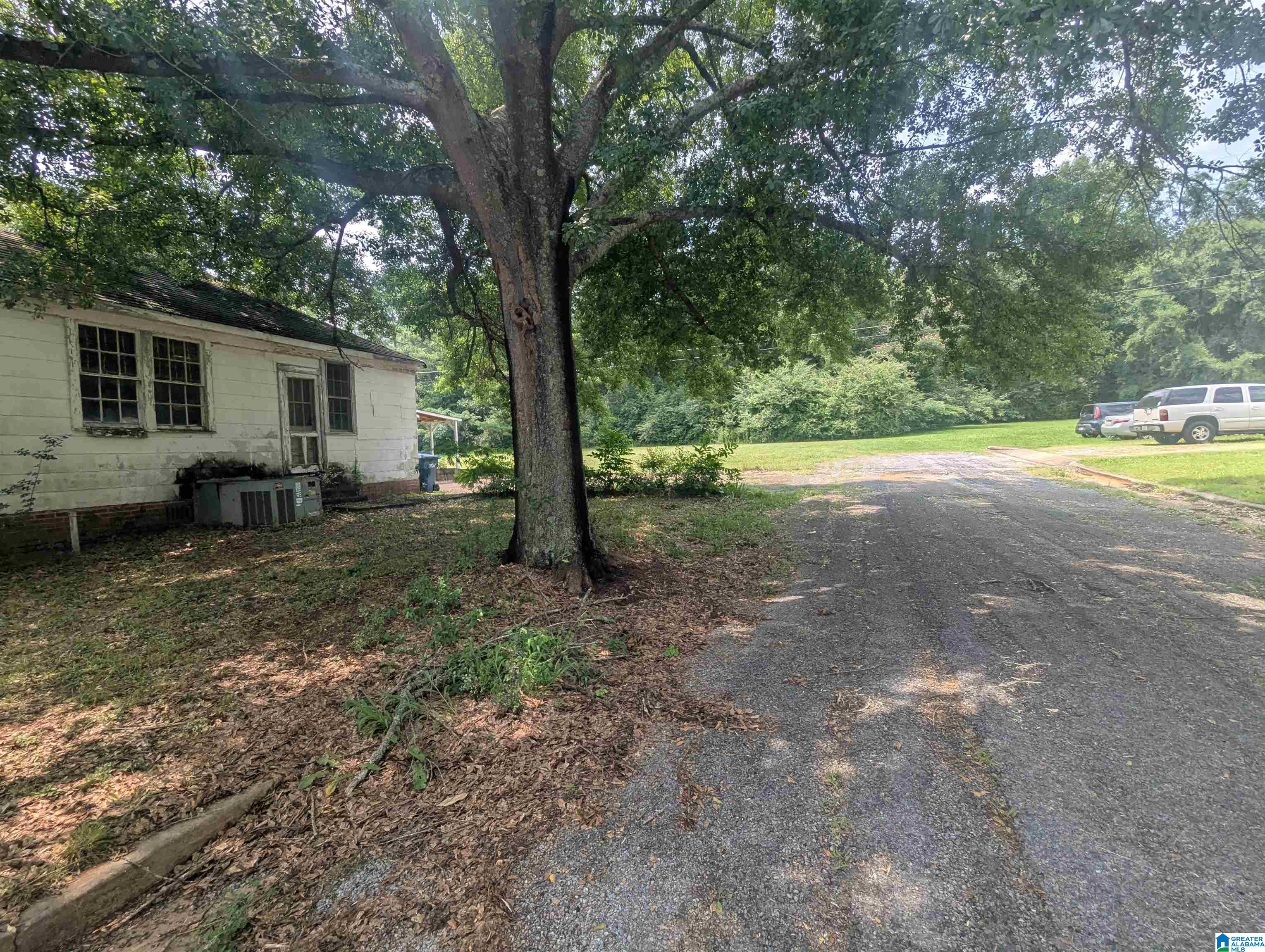 Photo 3 of Single family home for sale at 301 Parkway W, Talladega, AL 35160 | MLS# 21458414 | Listing updated on 2026-09-11