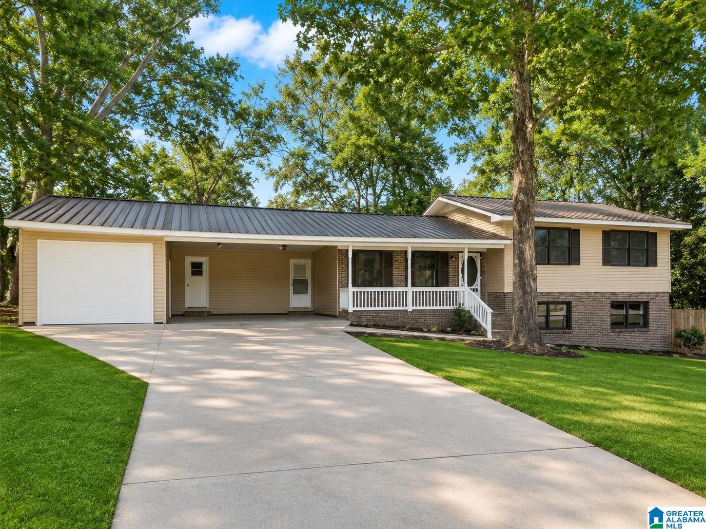 Photo 1 of Single family home for sale at 600 W 62nd Street, Anniston, AL 36206 | MLS# 21458449 | Listing updated on 2026-09-02