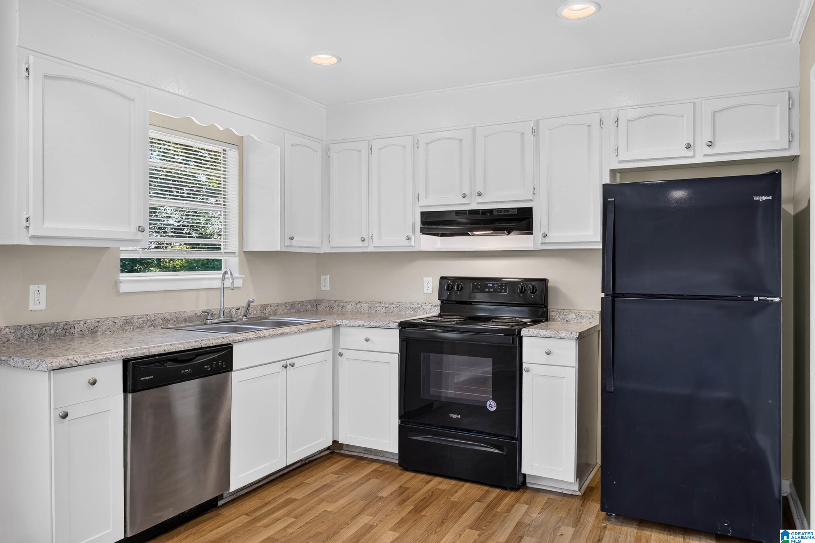 Photo 3 of Single family home for sale at 1035 Barclay Dr, Bessemer, AL 35022 | MLS# 21458459 | Listing updated on 2026-07-26