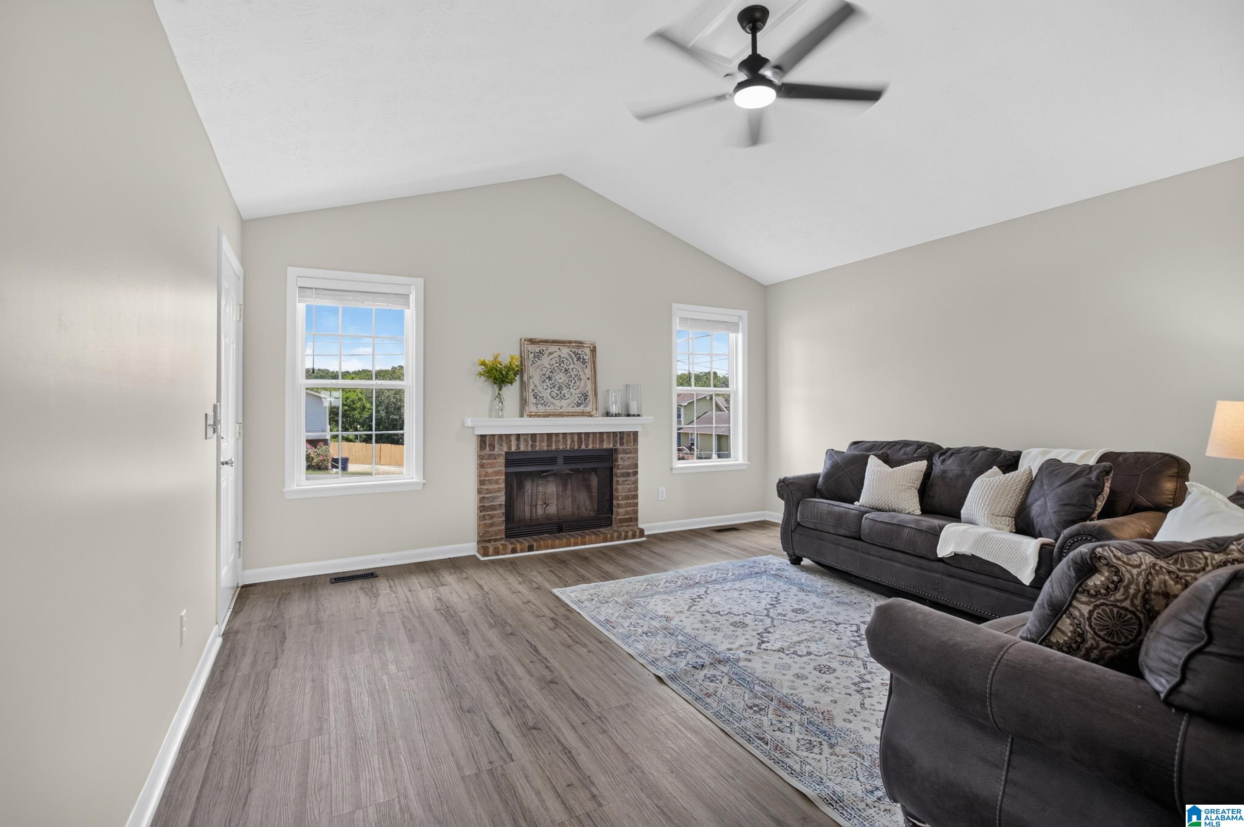 4th image of 1702 Savannah Dr, Weaver, AL 36277 | MLS# 21458485