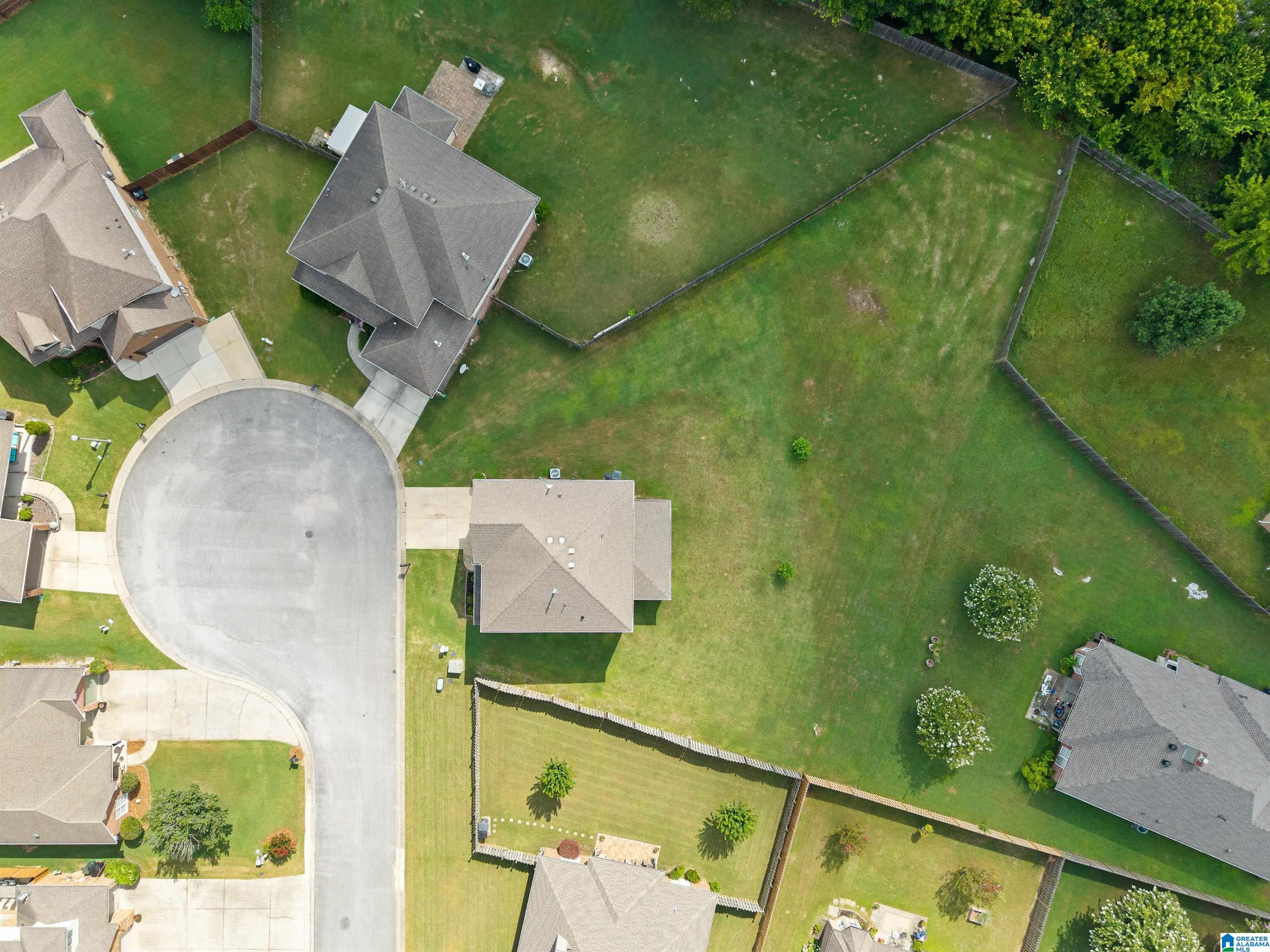 5th image of 305 Creekside Circle, Pelham, AL 35124 | MLS# 21458489