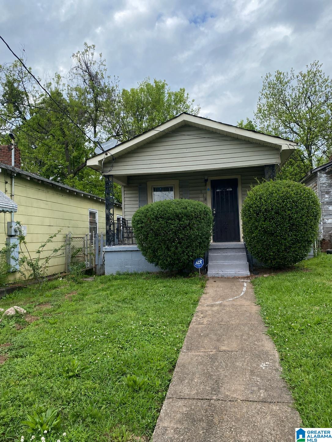 Photo 1 of Single family home for sale at 218 8th Avenue S, Birmingham, AL 35205 | MLS# 21458497 | Listing updated on 2026-08-22