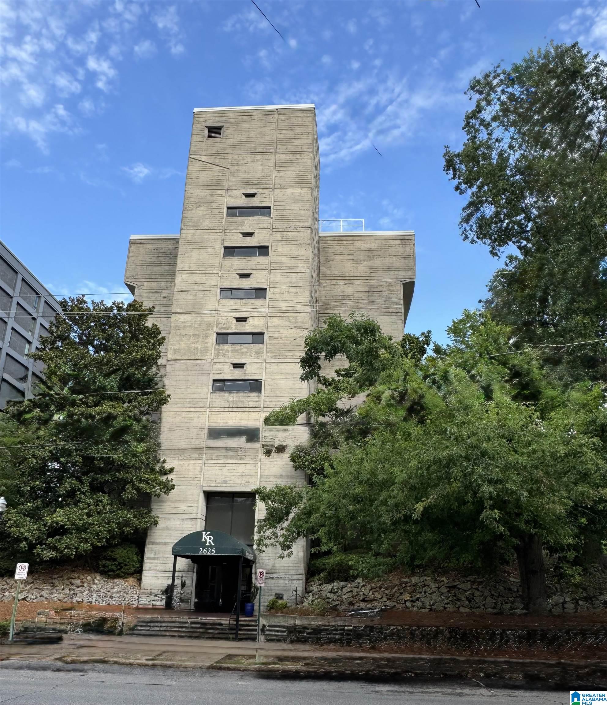 Photo 2 of Condo for sale at 2625 Highland Ave #706, Birmingham, AL 35205 | MLS# 21458507 | Listing updated on 2026-07-17
