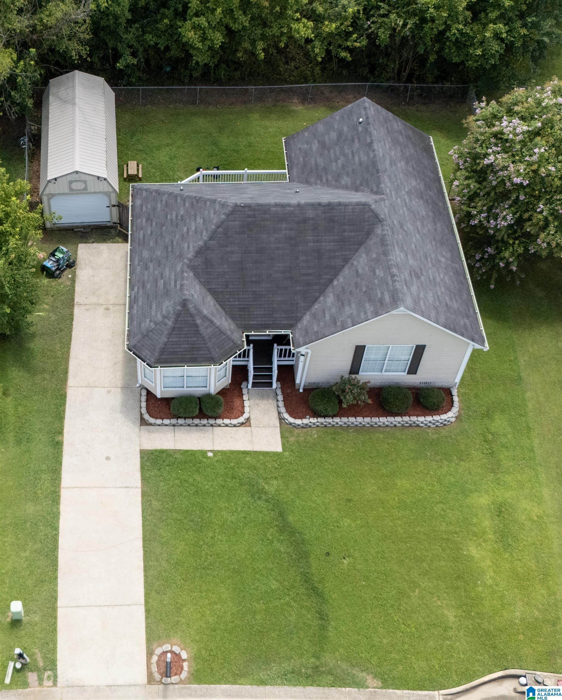 2nd image of 6720 Brittany Pl, Pinson, AL 35126 | MLS# 21458516