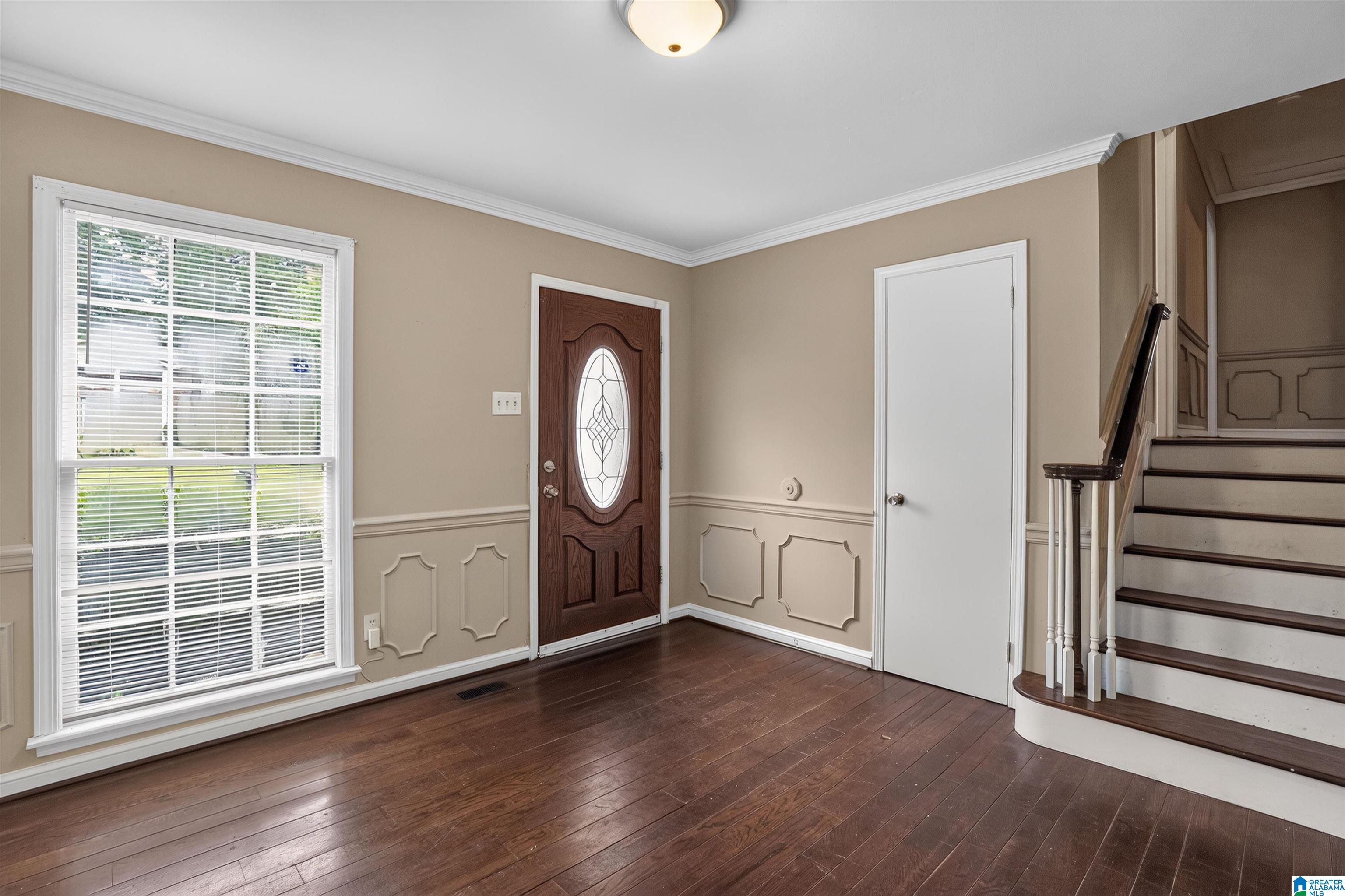 Photo 4 of Sale Pending at 949 Garrett Dr, Birmingham, AL 35235 | MLS# 21458548 | Listing updated on 2026-09-16