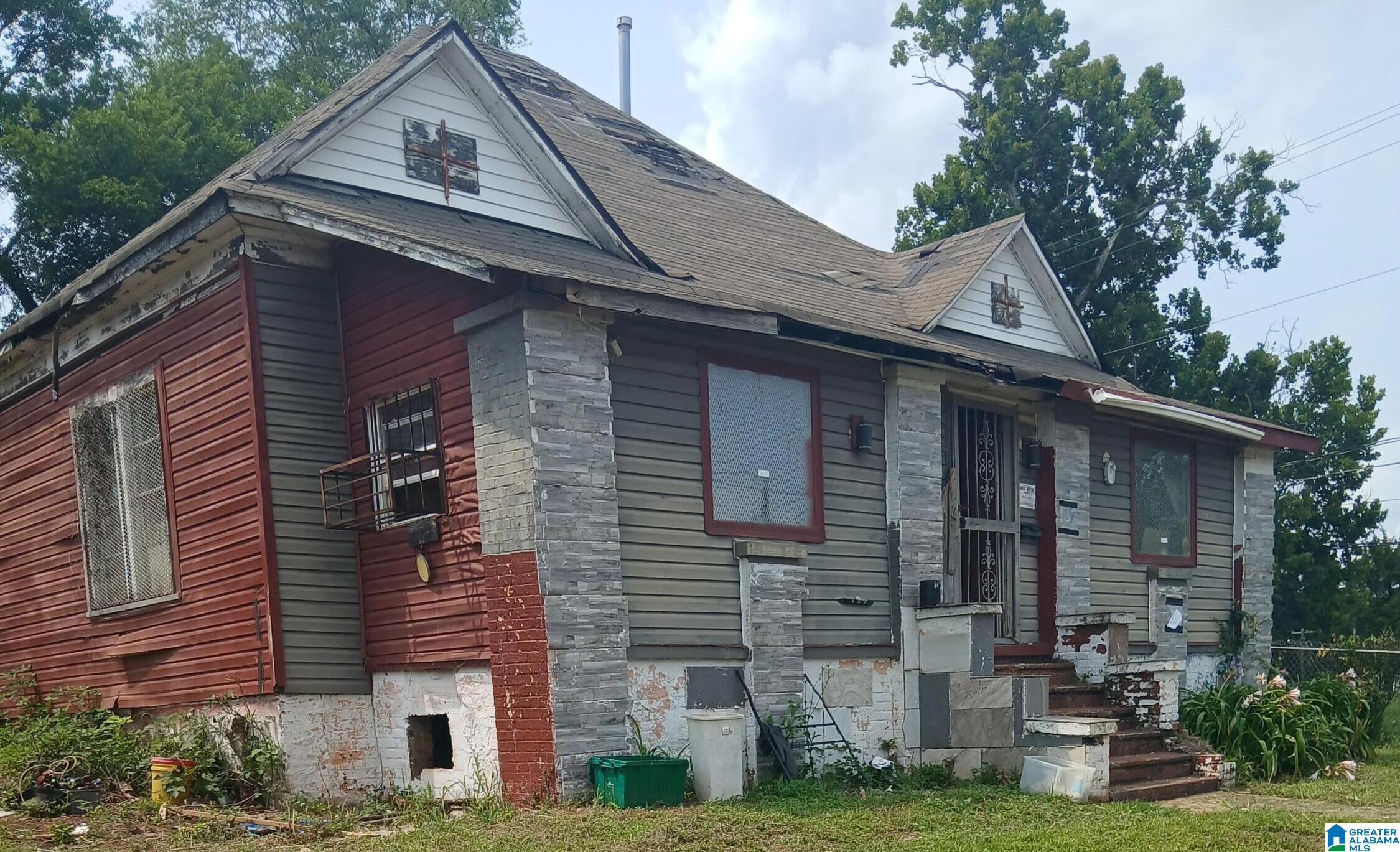 Photo 1 of Single family home for sale at 2930 Dartmouth Ave, Bessemer, AL 35020 | MLS# 21458555 | Listing updated on 2026-07-28