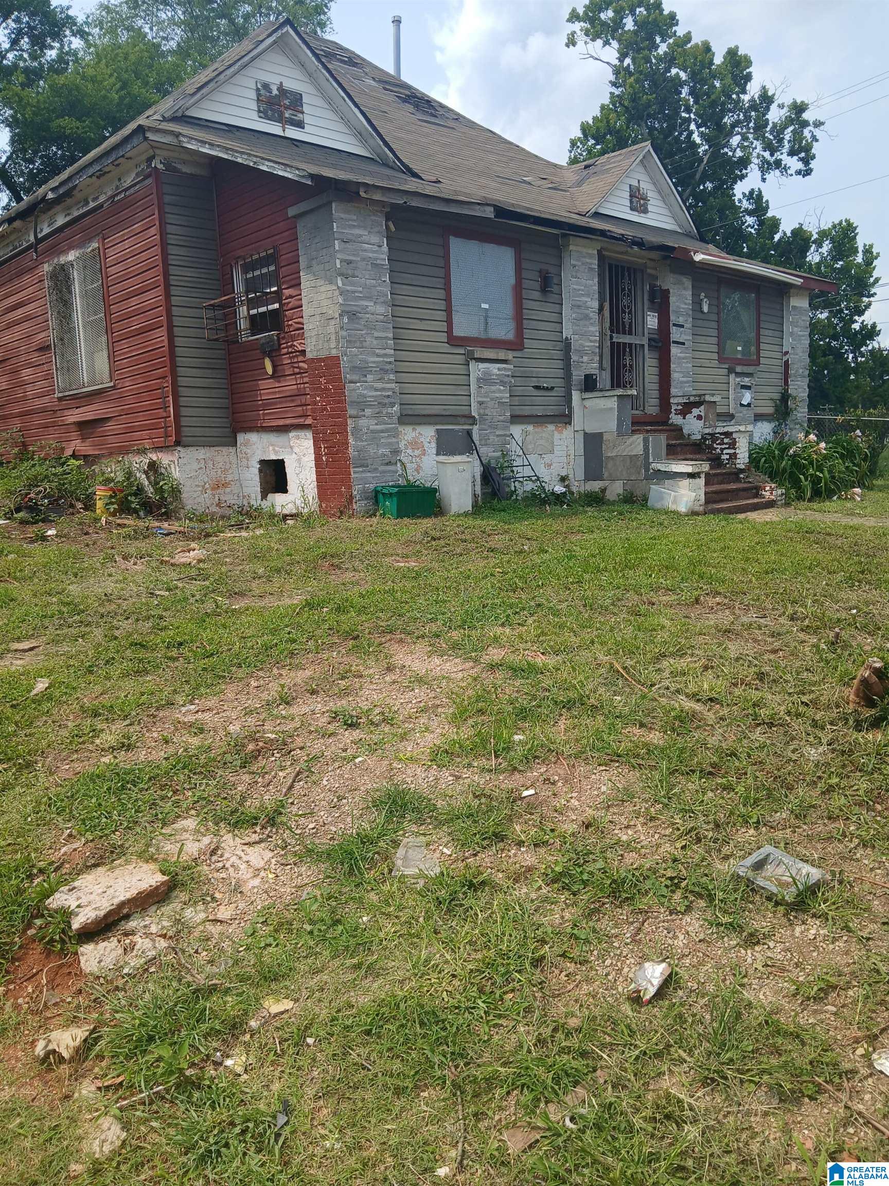 Photo 2 of Single family home for sale at 2930 Dartmouth Ave, Bessemer, AL 35020 | MLS# 21458555 | Listing updated on 2026-07-28