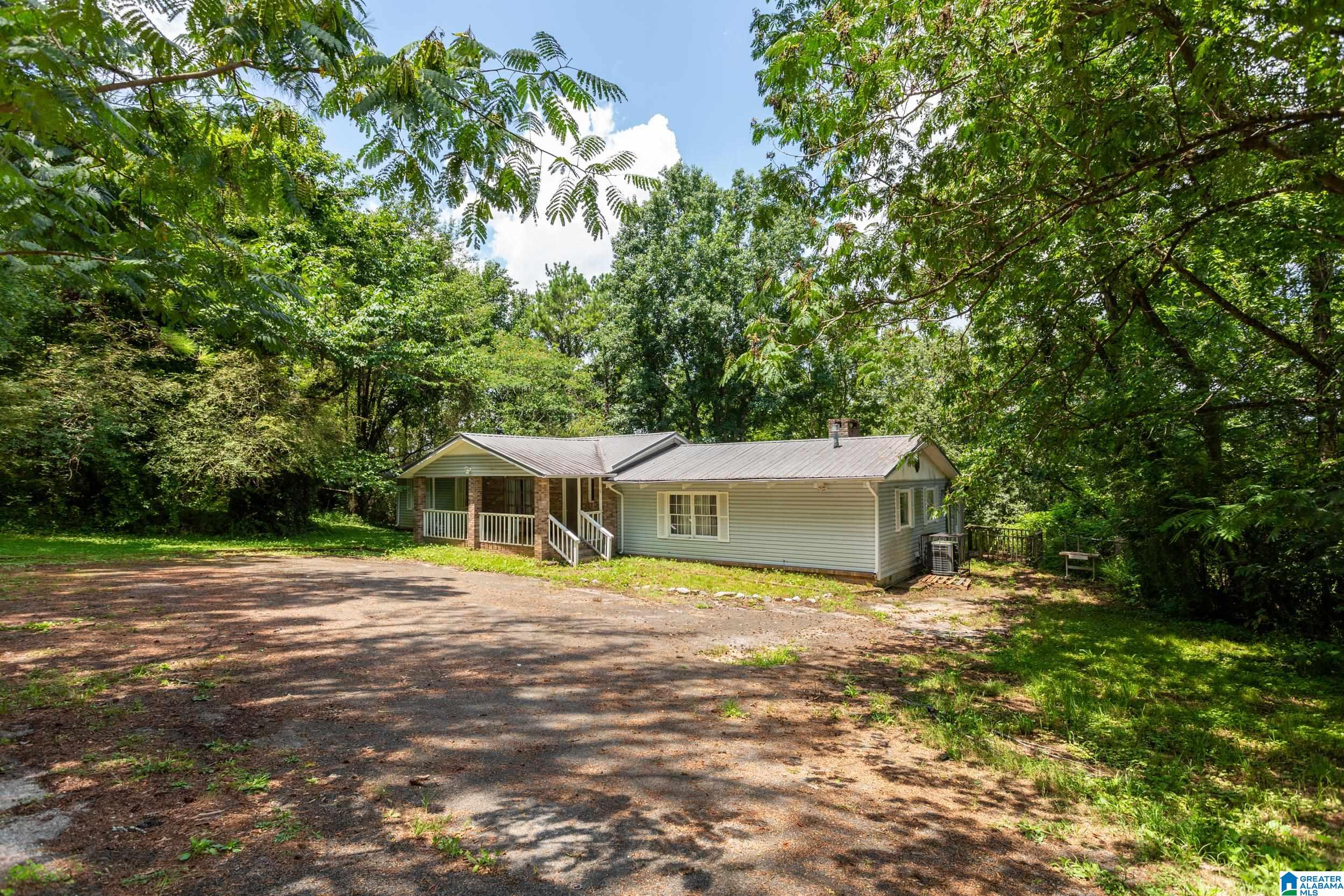 Photo 3 of Single family home for sale at 2531 Carl Jones Rd, Moody, AL 35004 | MLS# 21458557 | Listing updated on 2026-09-01