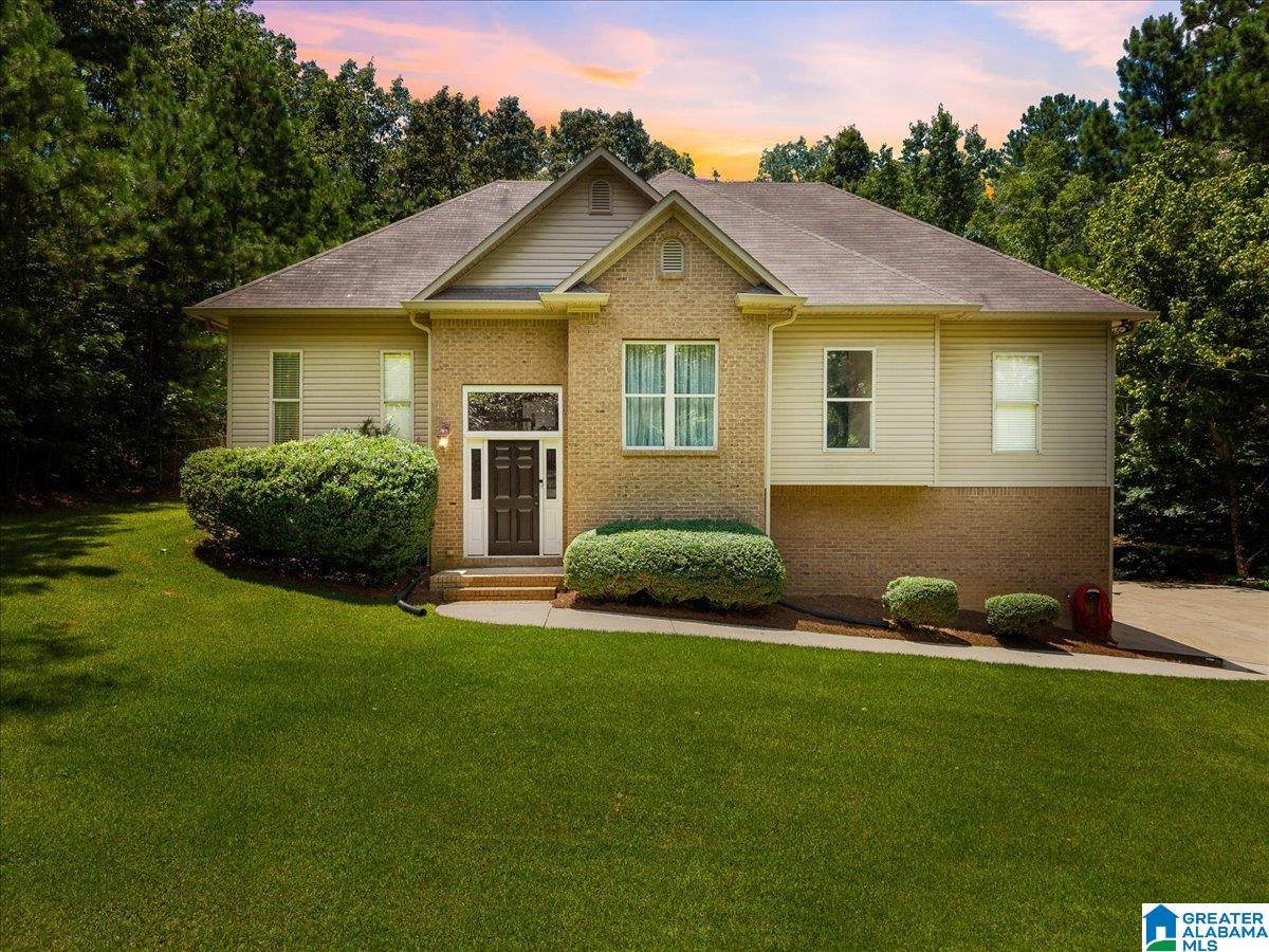 Photo 1 of Single family home for sale at 9162 Thermal Rd, Warrior, AL 35180 | MLS# 21458583 | Listing updated on 2026-09-06