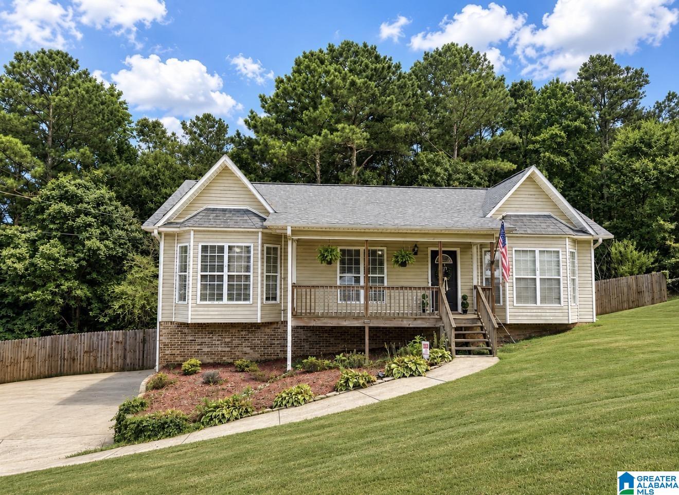 2nd image of 45 Olivia Dr, Trussville, AL 35173 | MLS# 21458612