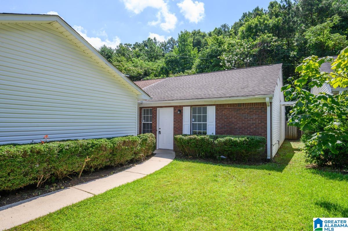 Photo 1 of Townhouse for sale at 1637 Park Ter, Birmingham, AL 35215 | MLS# 21458647 | Listing updated on 2026-08-28