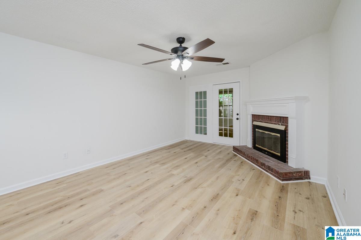 Photo 3 of Townhouse for sale at 1637 Park Ter, Birmingham, AL 35215 | MLS# 21458647 | Listing updated on 2026-08-28