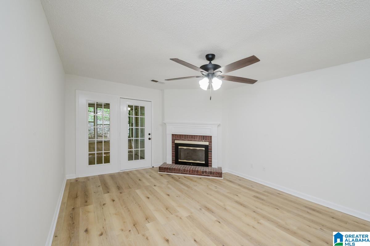 Photo 4 of Townhouse for sale at 1637 Park Ter, Birmingham, AL 35215 | MLS# 21458647 | Listing updated on 2026-08-28