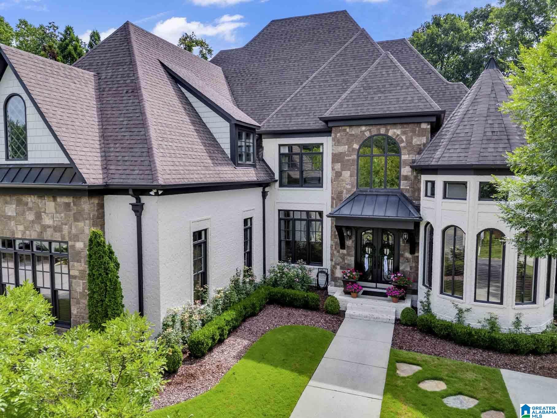 1st image of 833 Mountainview Dr, Gardendale, AL 35071 | MLS# 21458827