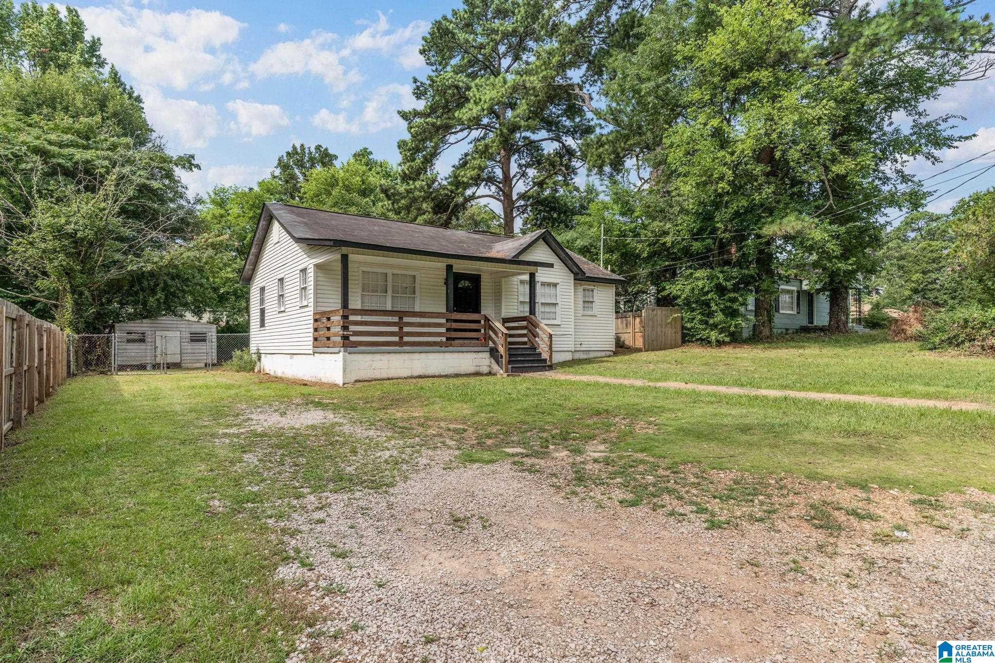 Photo 3 of Single family home for sale at 109 19th Avenue Nw, Center Point, AL 35215 | MLS# 21458828 | Listing updated on 2026-07-25