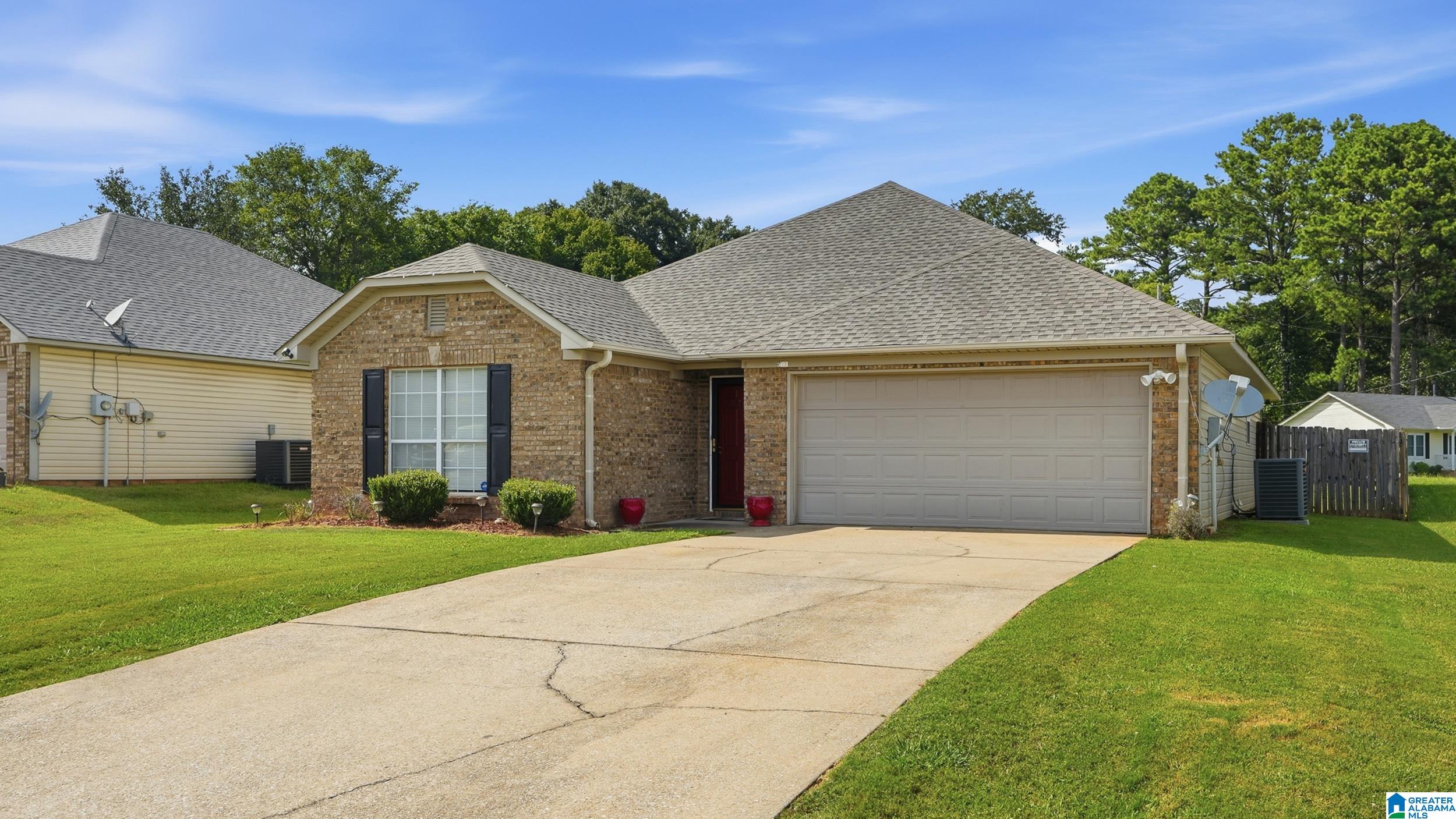 Photo 3 of Sale Pending at 5223 Gayle Ln, Bessemer, AL 35023 | MLS# 21458839 | Listing updated on 2026-09-11