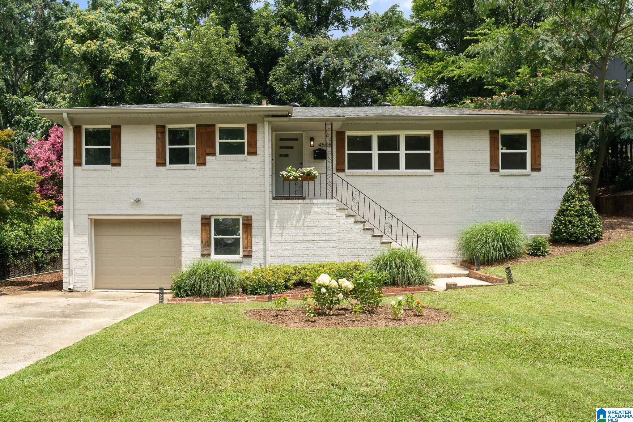 1st image of 4508 Linpark Dr, Birmingham, AL 35222 | MLS# 21458855