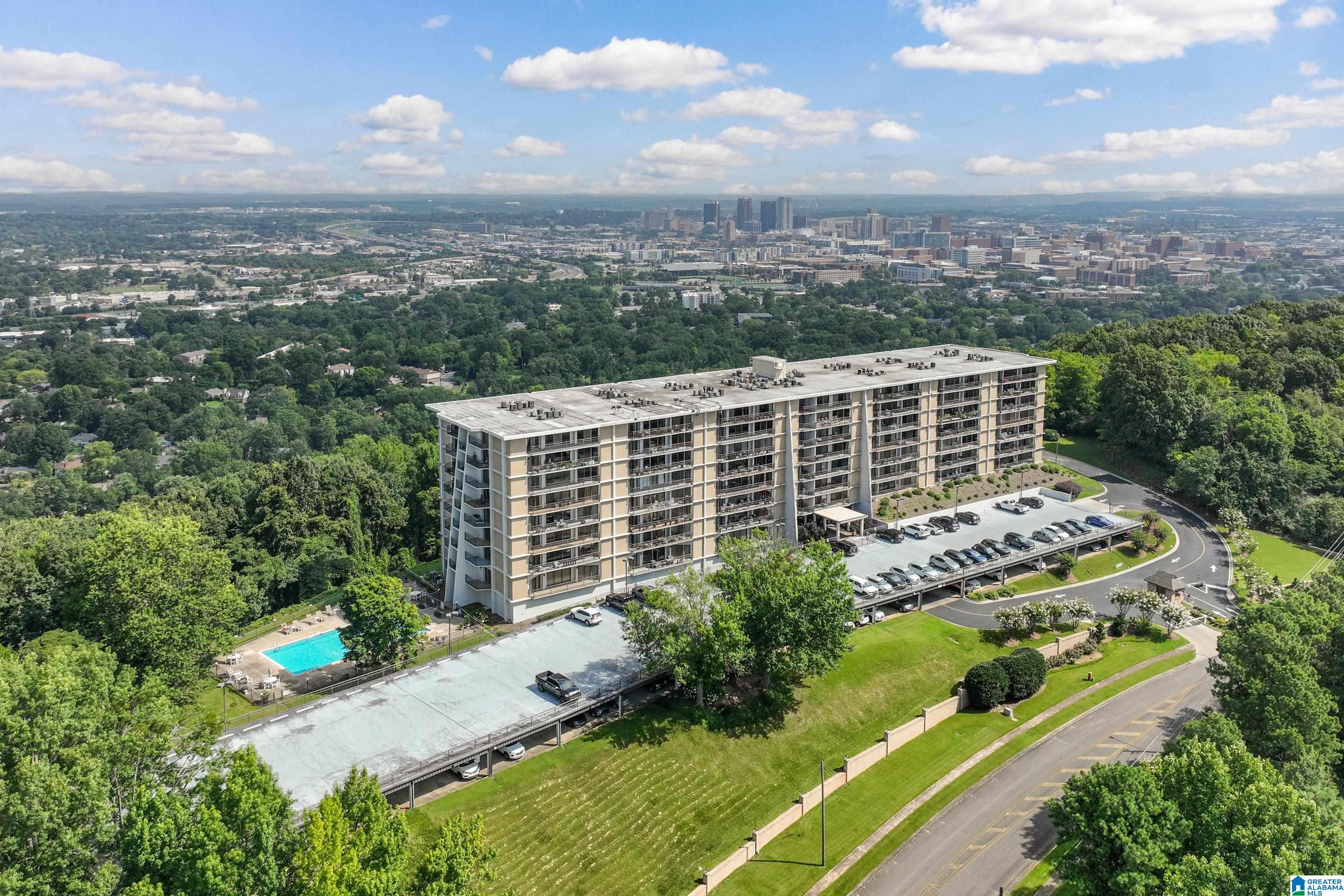 Photo 4 of Condo for sale at 1300 Beacon Pkwy #600, Birmingham, AL 35209 | MLS# 21458863 | Listing updated on 2026-07-22