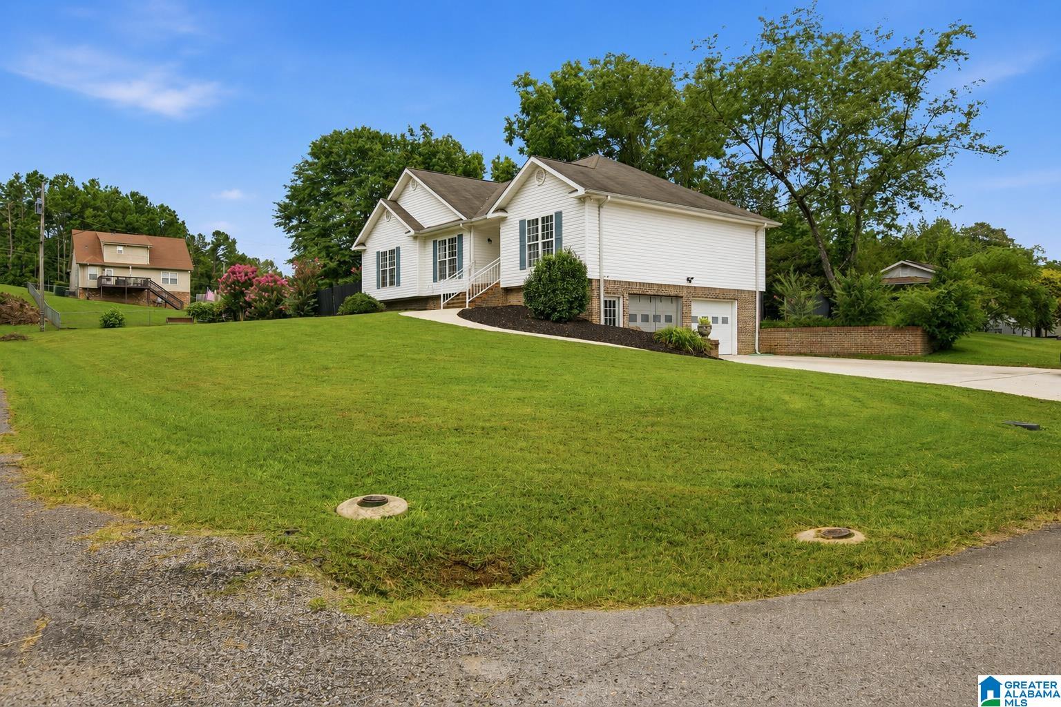 4th image of 21015 Tammie Dr, Lake View, AL 35111 | MLS# 21458868