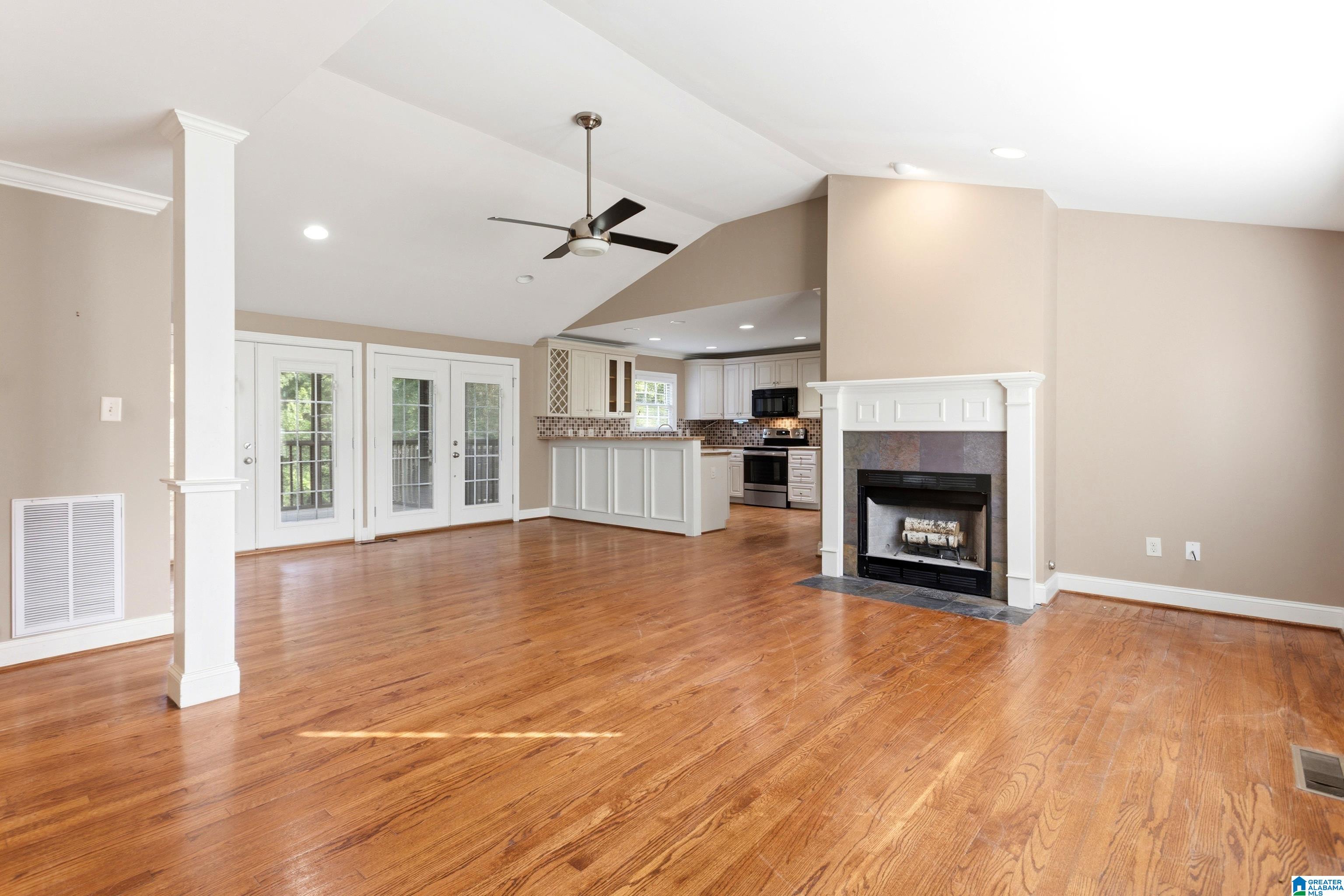 3rd image of 3220 Valley Park Dr, Vestavia, AL 35243 | MLS# 21458871