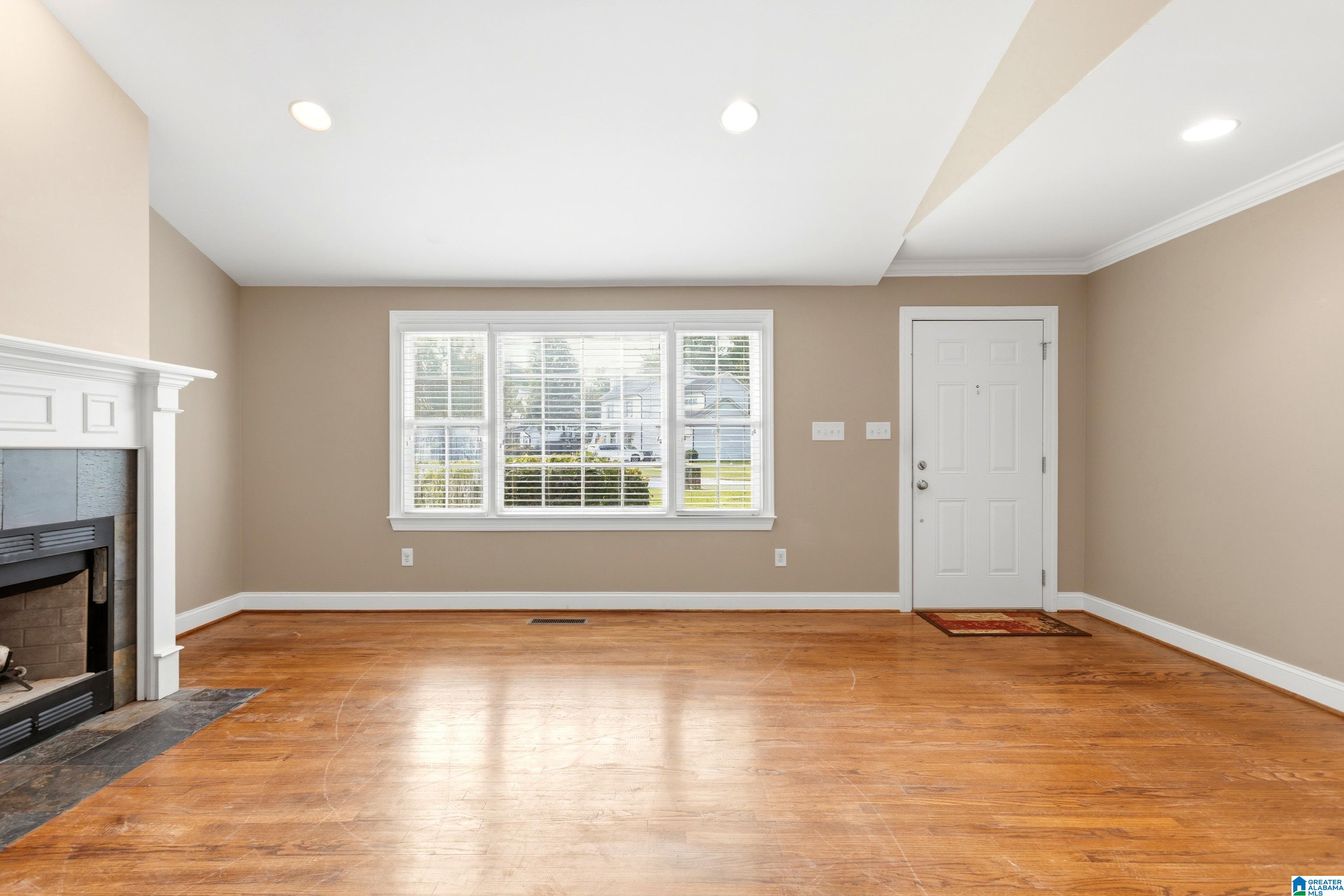 5th image of 3220 Valley Park Dr, Vestavia, AL 35243 | MLS# 21458871