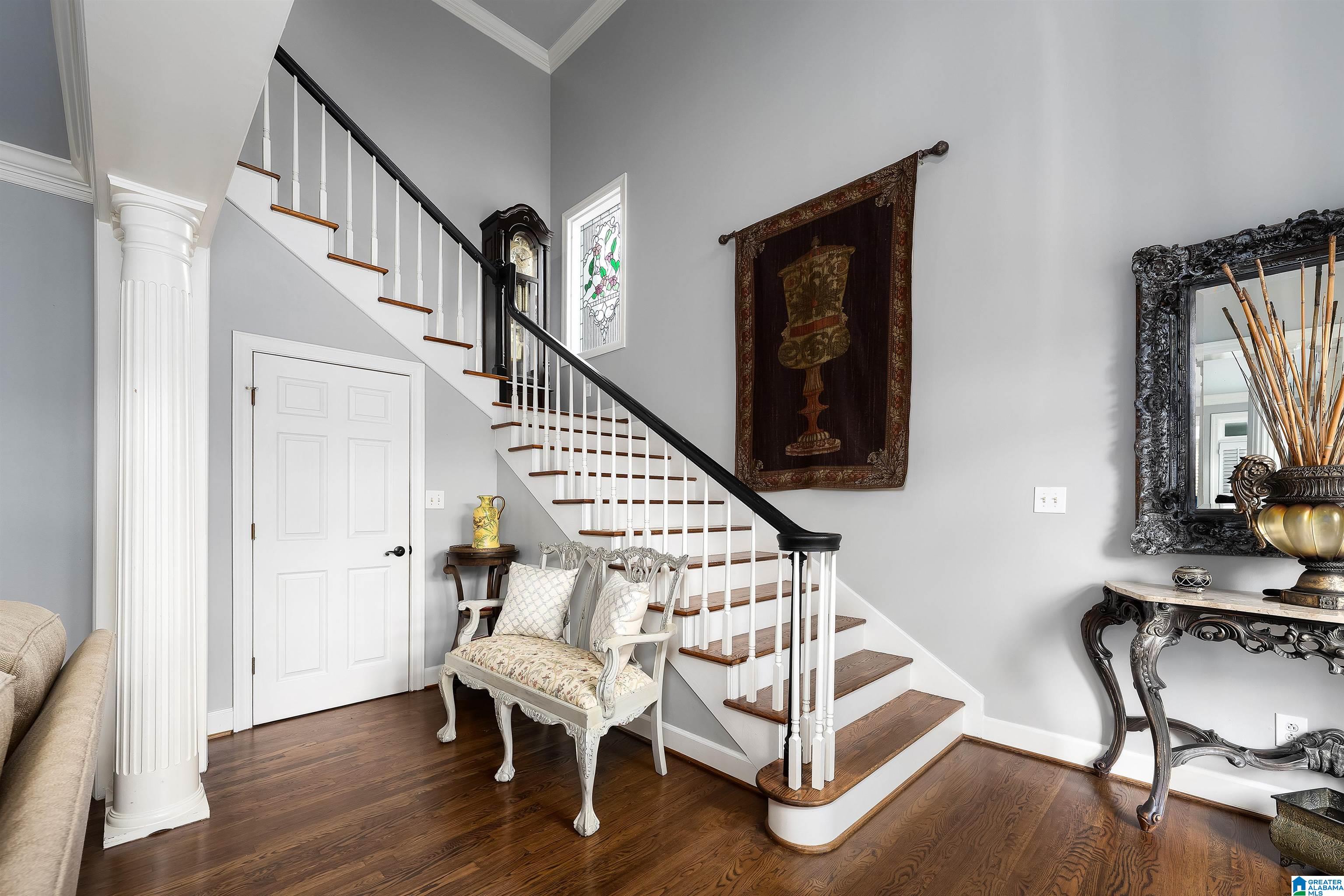 Photo 3 of Single family home for sale at 1291 Daventry Ct, Vestavia, AL 35243 | MLS# 21458875 | Listing updated on 2026-08-18