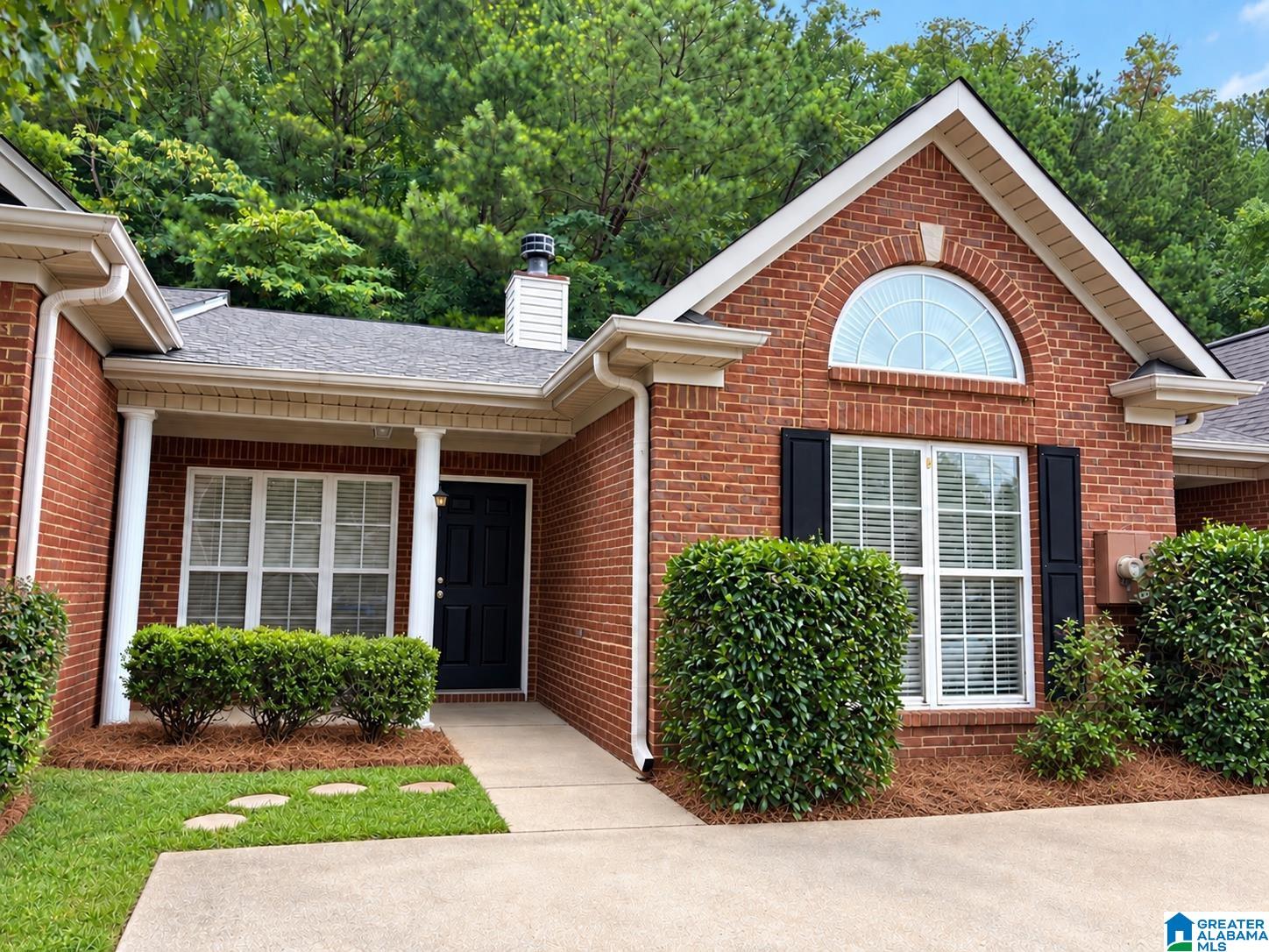 Photo 1 of Townhouse for sale at 178 Hayesbury Ct, Pelham, AL 35124 | MLS# 21458915 | Listing updated on 2026-09-21