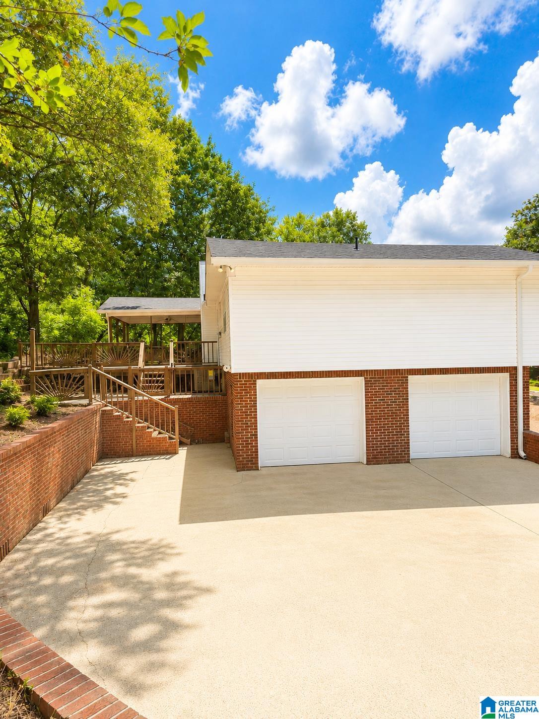 1st image of 209 Oak Dr W, Trussville, AL 35173 | MLS# 21458925