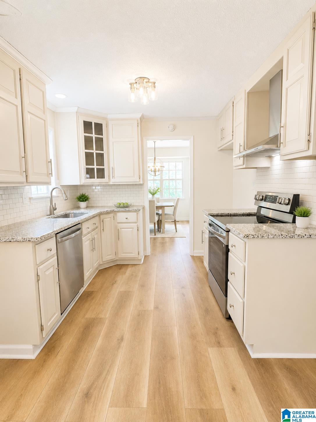 4th image of 209 Oak Dr W, Trussville, AL 35173 | MLS# 21458925