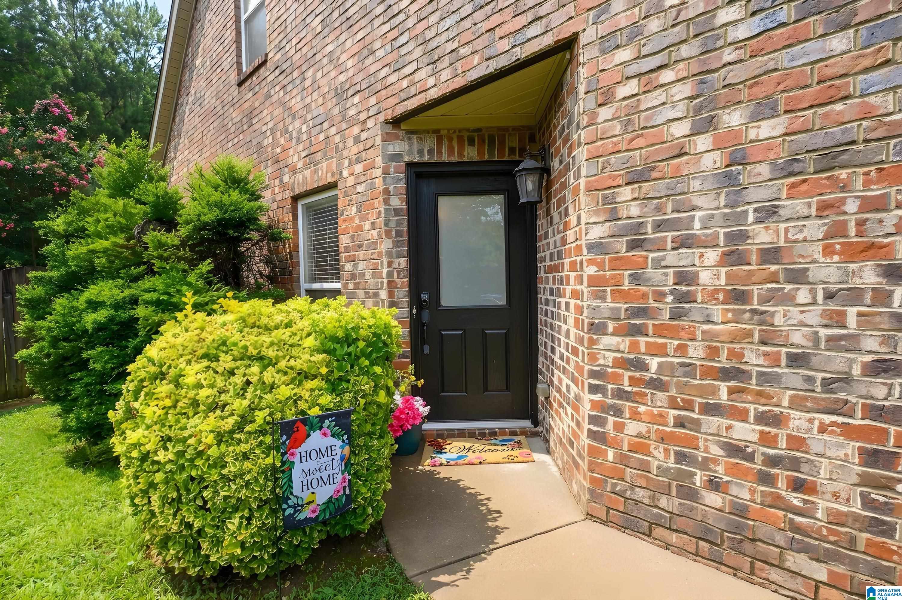 3rd image of 2824 Oxmoor Glen Dr, Birmingham, AL 35211 | MLS# 21458943