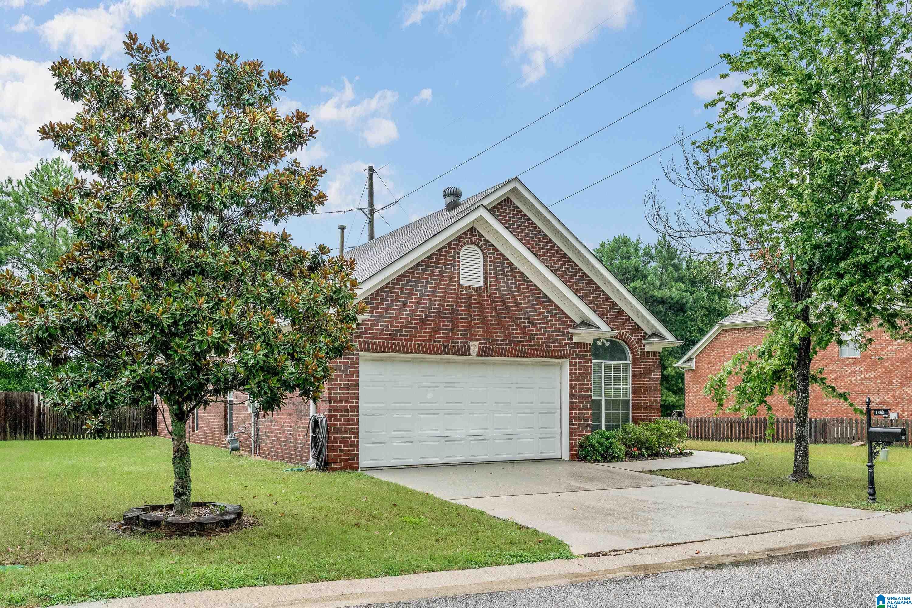 Photo 1 of Sale Pending at 1028 Castlemaine Dr, Birmingham, AL 35226 | MLS# 21458956 | Listing updated on 2026-09-01