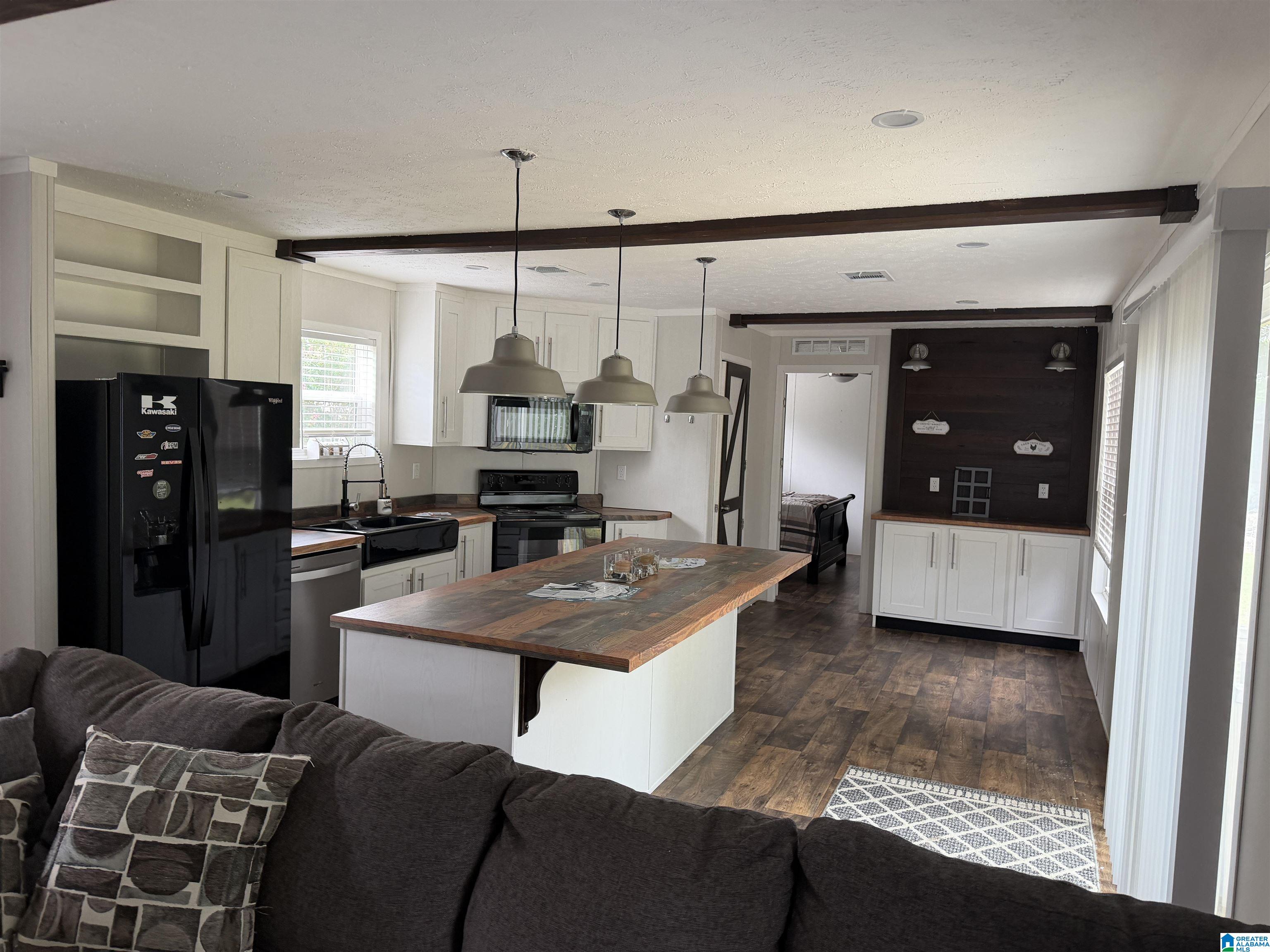 Photo 3 of Single Family Residence at 49 Base St, Dothan, AL 36303 | MLS# 21458967 |  | Sold on 2026-08-21