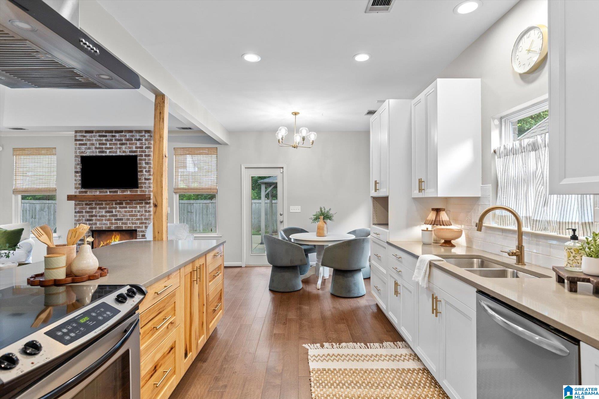 2nd image of 213 Appleford Road, Helena, AL 35080 | MLS# 21458970