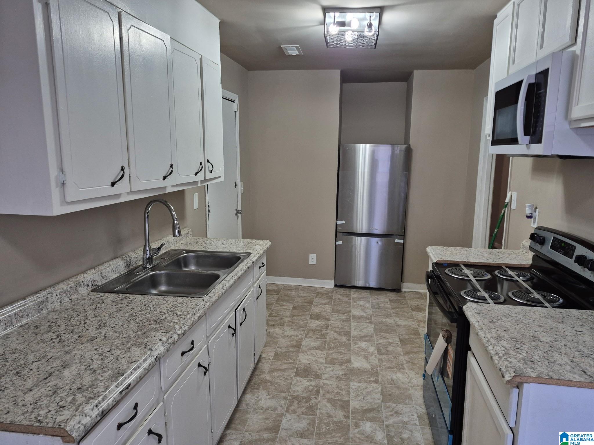1st image of 1111 1st Avenue N, Bessemer, AL 35020 | MLS# 21458989