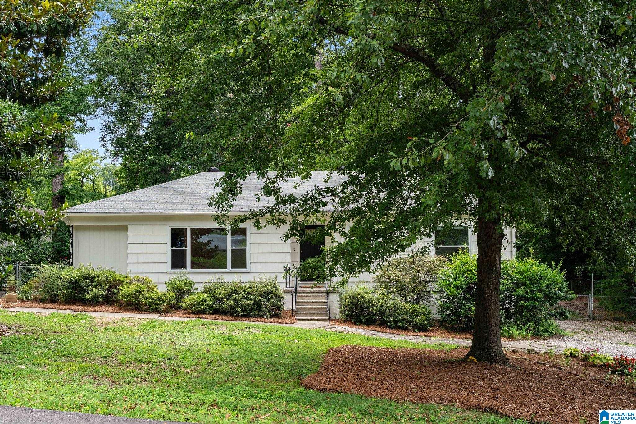 3rd image of 2101 Audubon Circle, Hoover, AL 35226 | MLS# 21459027