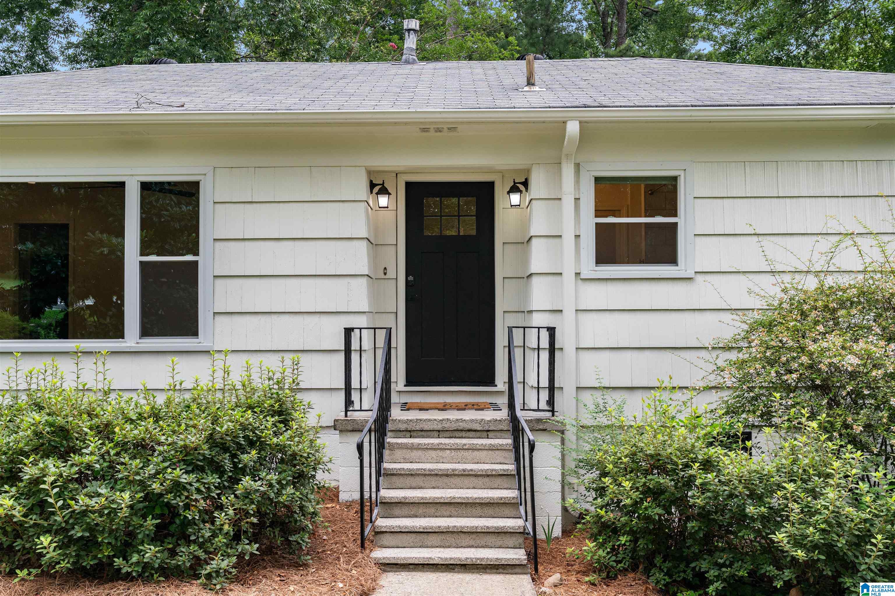 4th image of 2101 Audubon Circle, Hoover, AL 35226 | MLS# 21459027