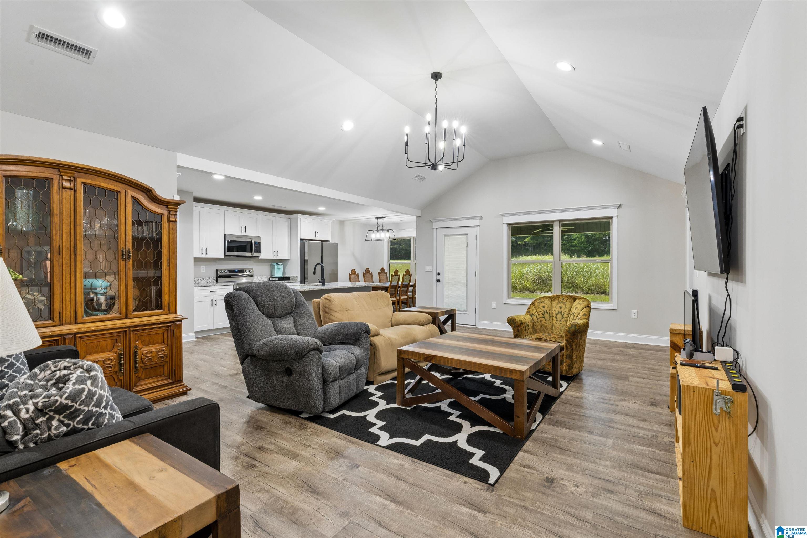 5th image of 1004 Spring View Lane, Clanton, AL 35045 | MLS# 21459050