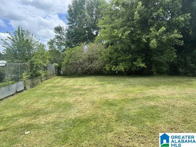 Photo 2 of Sale Pending at 3213 Ridgely Dr, Vestavia, AL 35243 | MLS# 21459075 | Listing updated on 2026-07-24