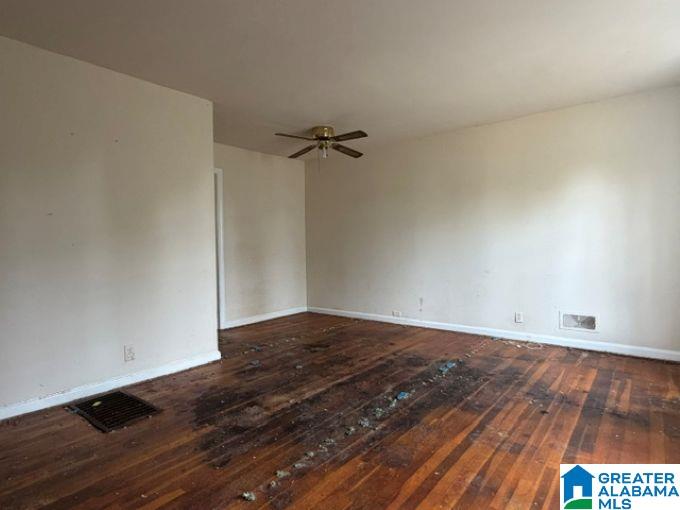 Photo 4 of Sale Pending at 3213 Ridgely Dr, Vestavia, AL 35243 | MLS# 21459075 | Listing updated on 2026-07-24