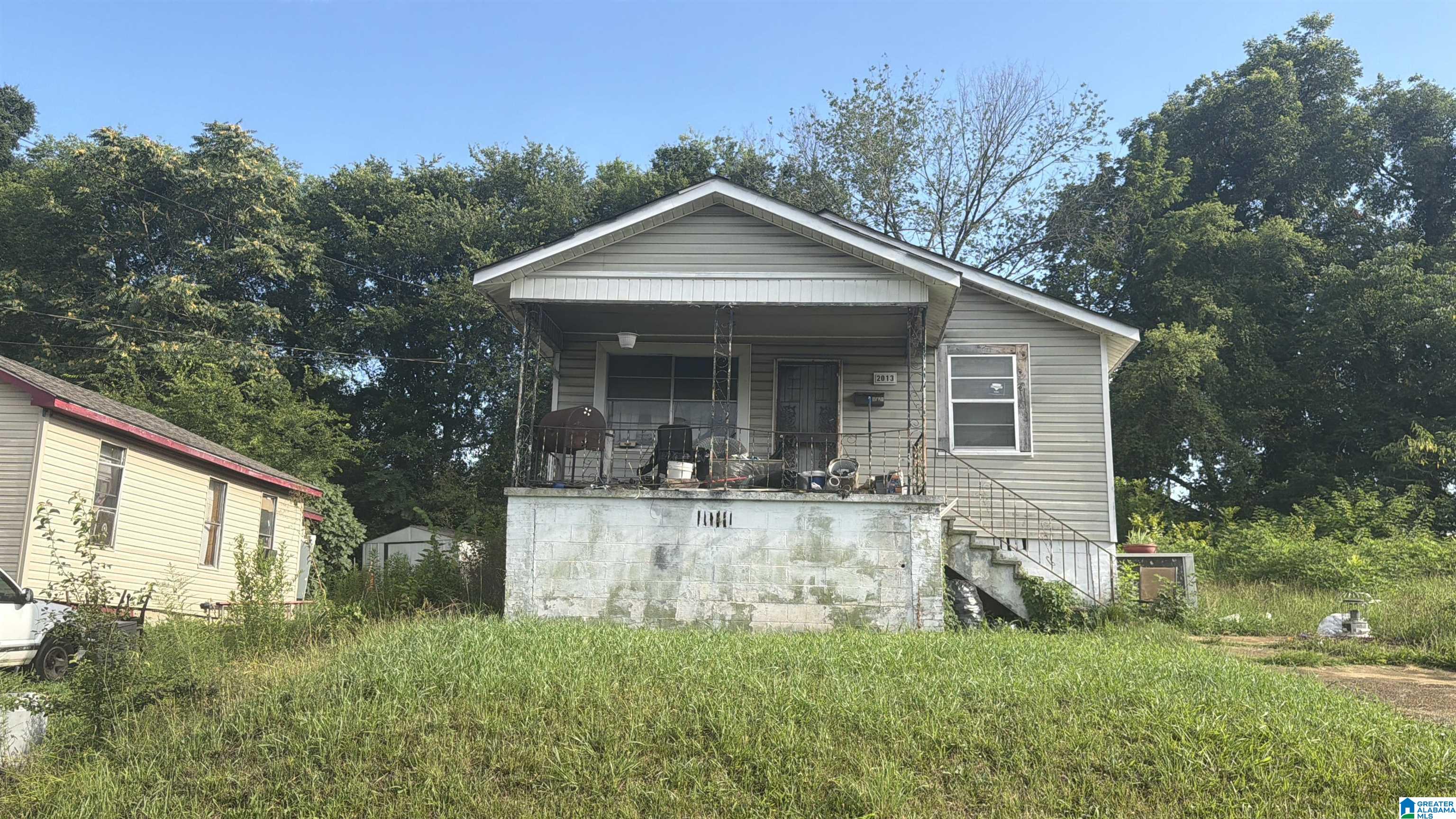 Photo 2 of Single family home for sale at 2013 Northland Ave Sw, Birmingham, AL 35211 | MLS# 21459092 | Listing updated on 2026-07-31