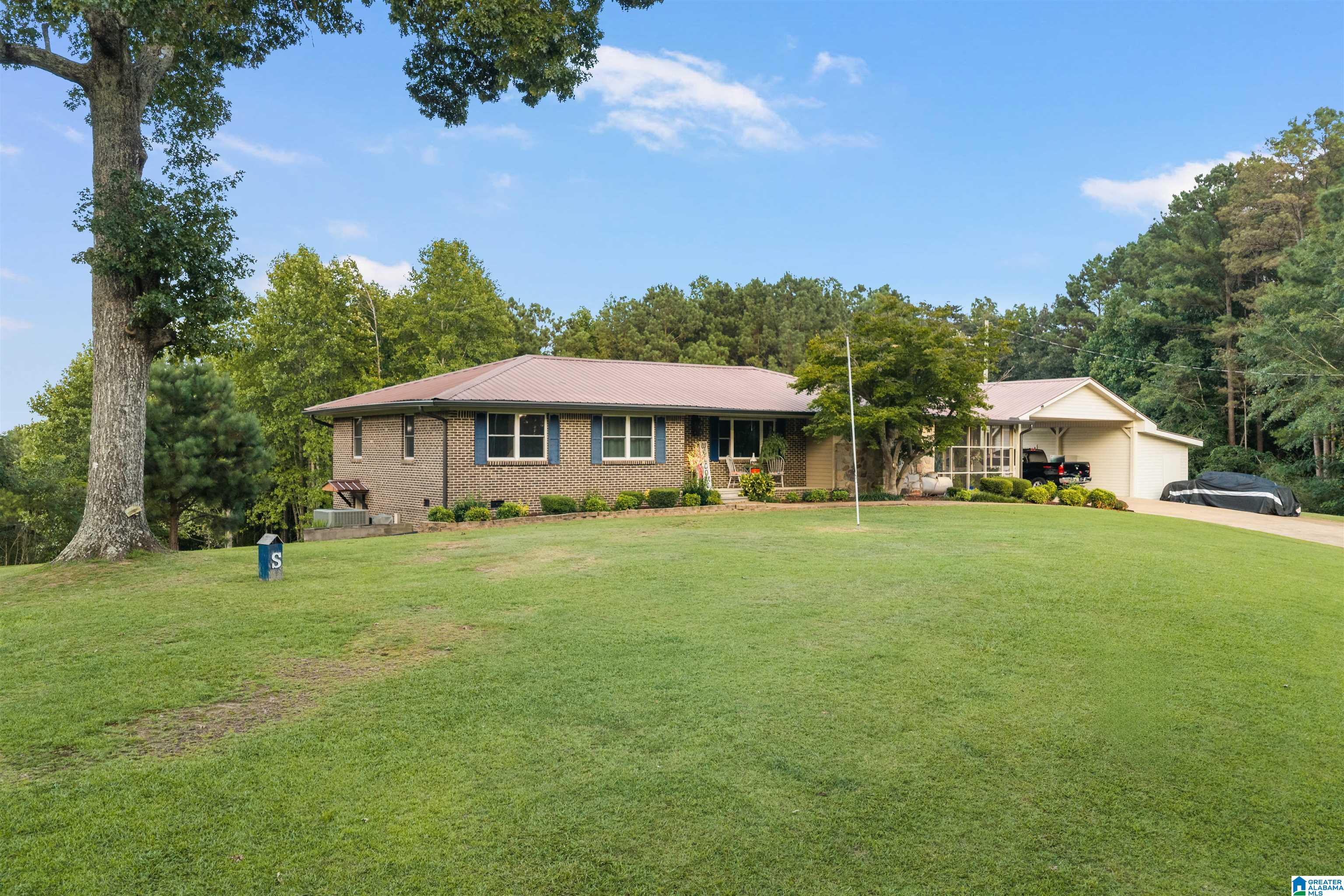 3rd image of 210 Western Dr, Jasper, AL 35503 | MLS# 21459106