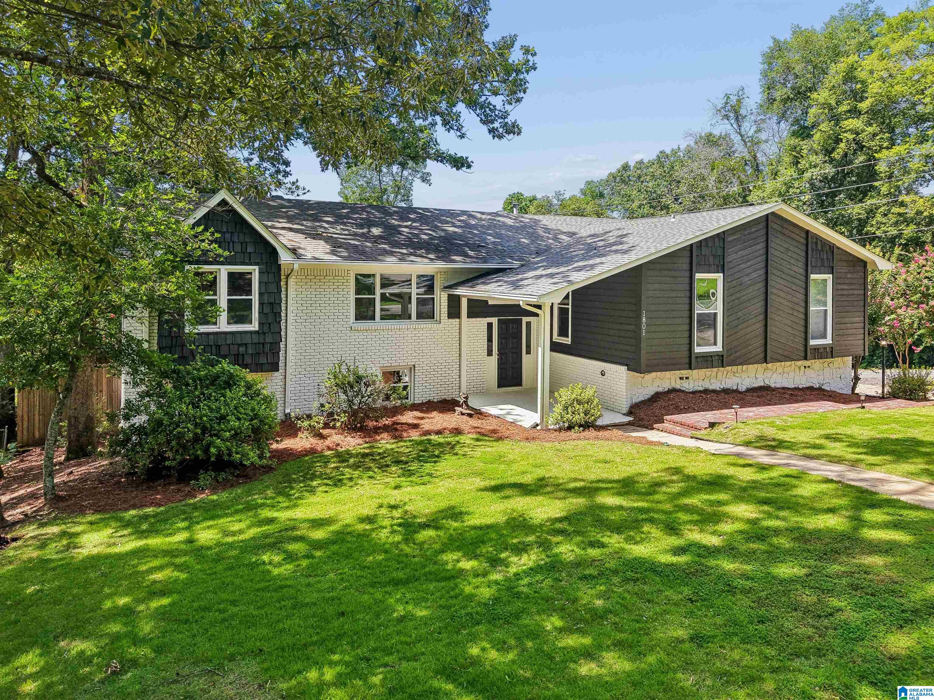 1st image of 1801 Charlotte Dr, Hoover, AL 35226 | MLS# 21459116