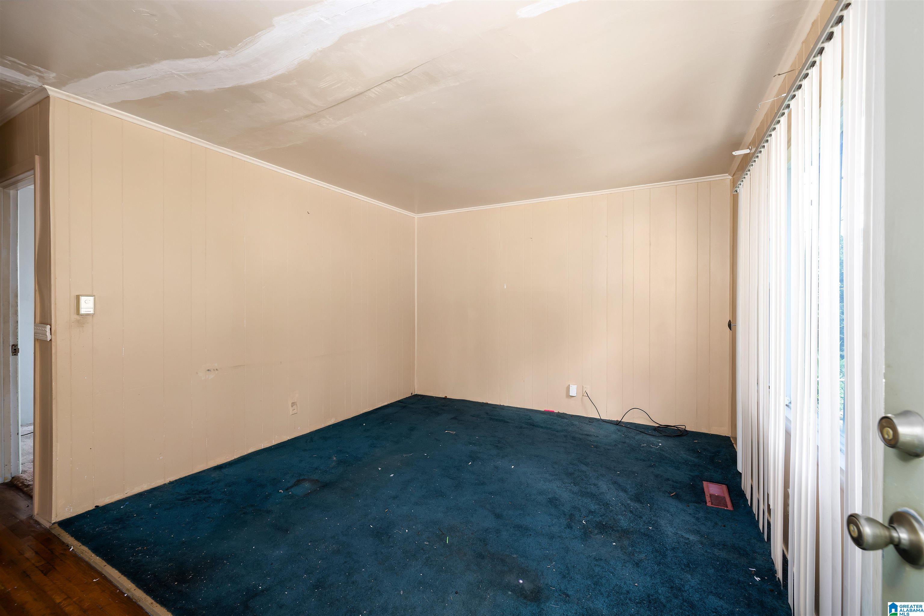 Photo 4 of Single family home for sale at 1040 6th Street W, Birmingham, AL 35204 | MLS# 21459177 | Listing updated on 2026-08-19